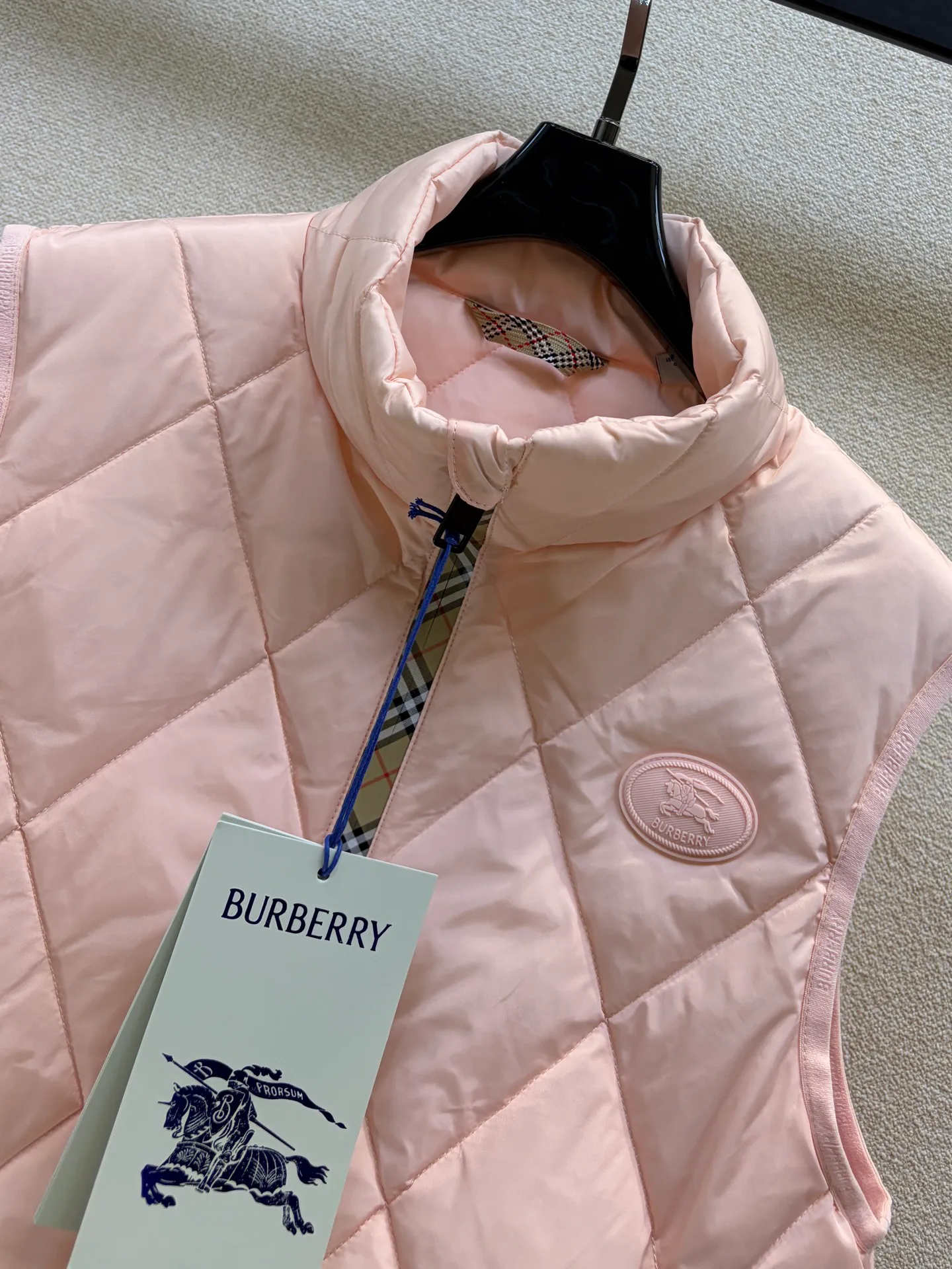 Жилеты Женские Burberry 18605876