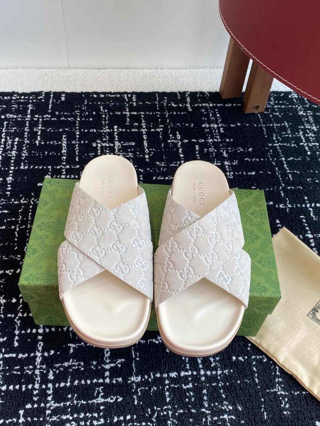 Шлепанцы Женские Gucci 32902