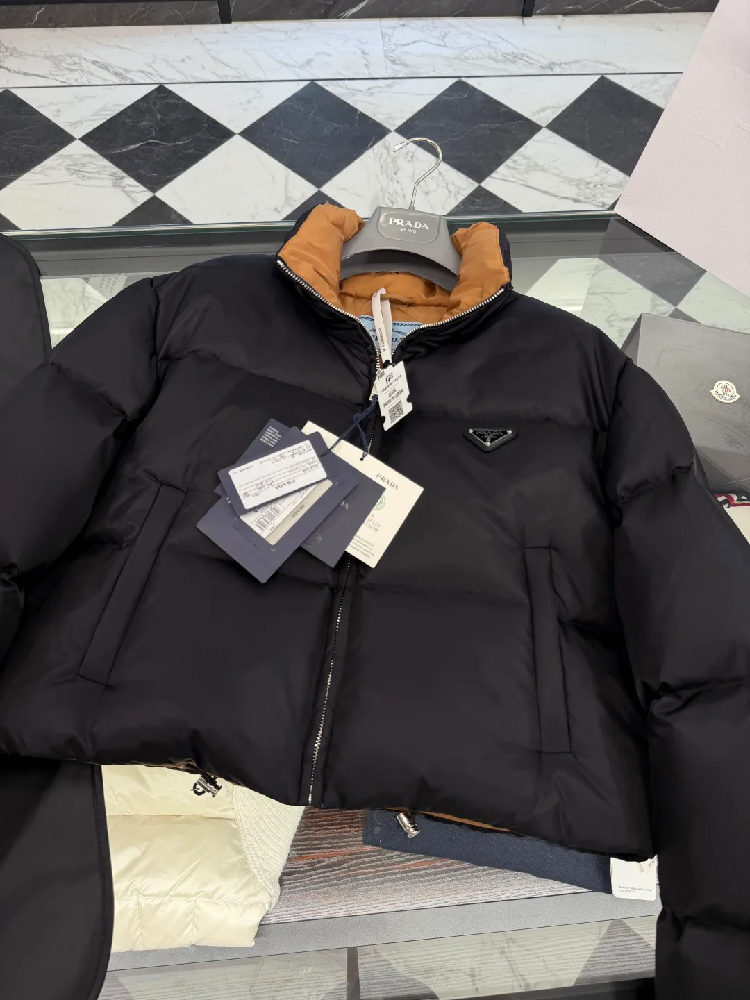 Куртки И Пуховики Женские Prada 19199074