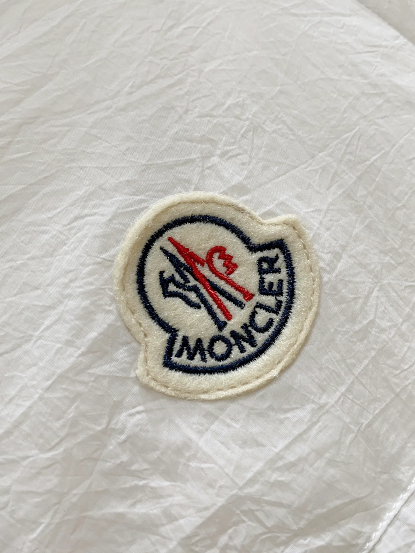 Куртки И Пуховики Мужские Moncler 619018