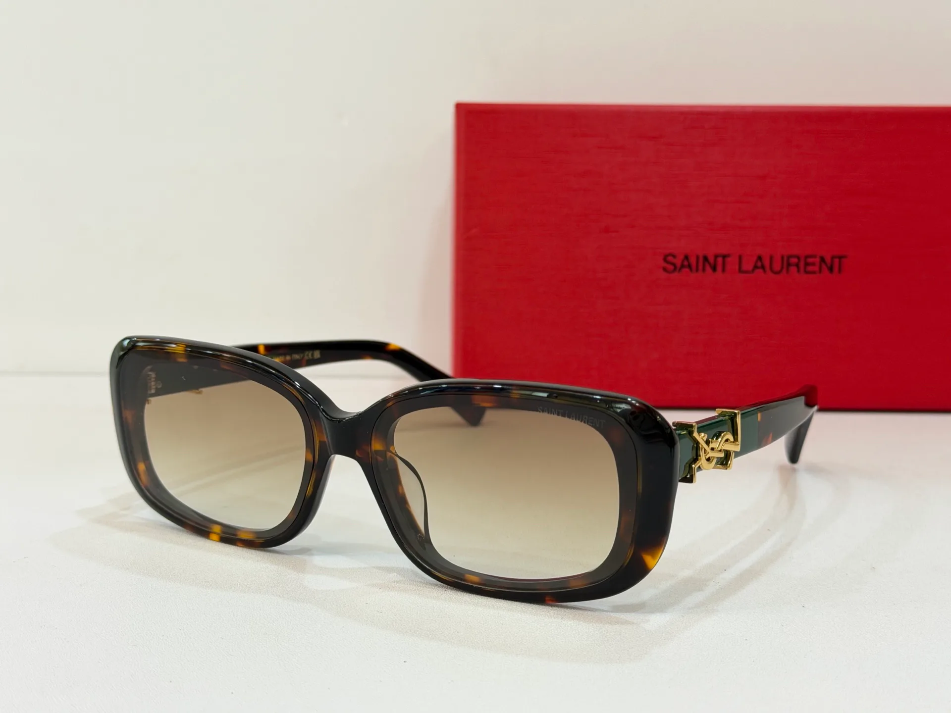 Очки Saint Laurent 14321706