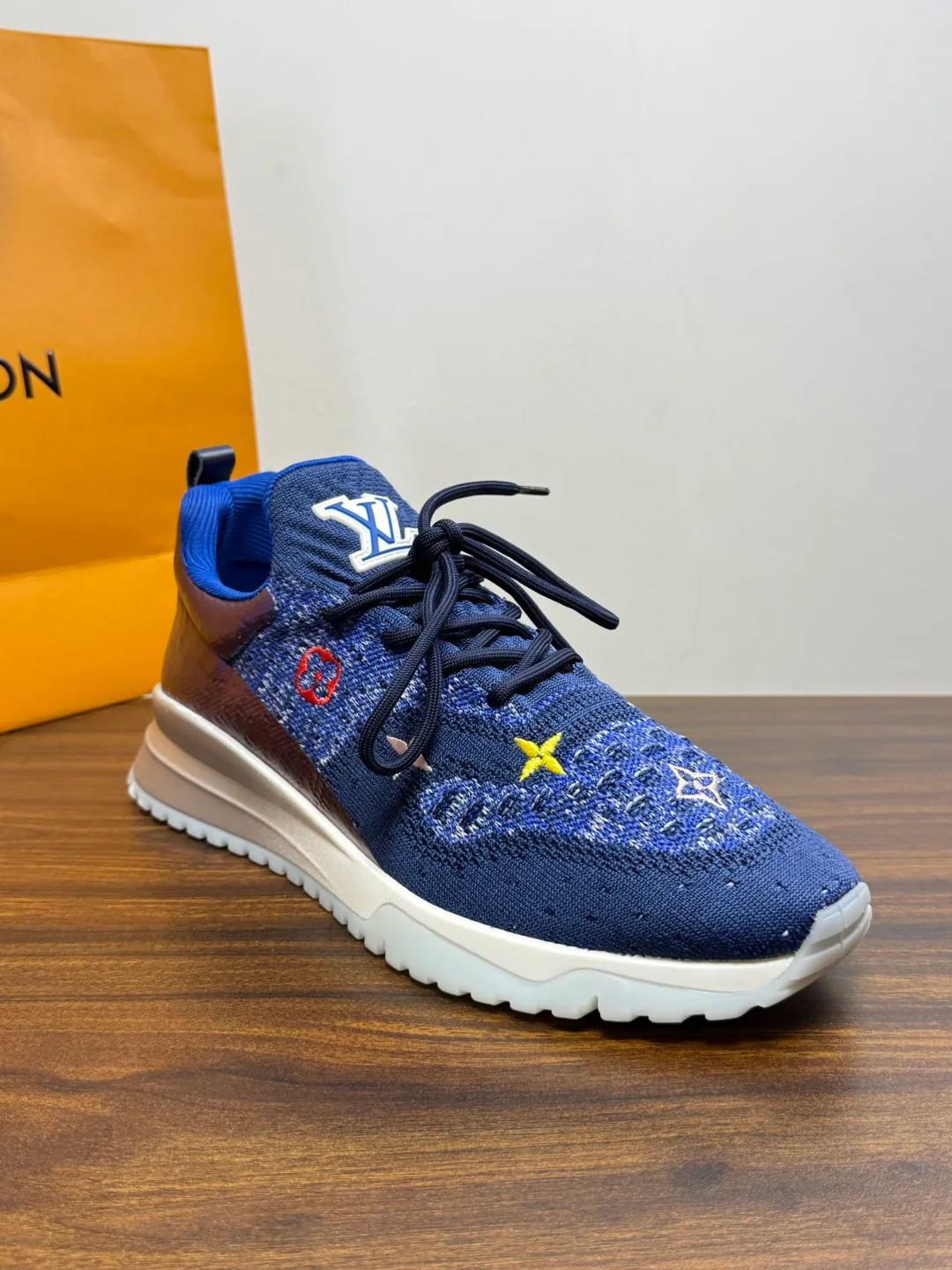 Кроссовки Мужские Louis Vuitton 19716406