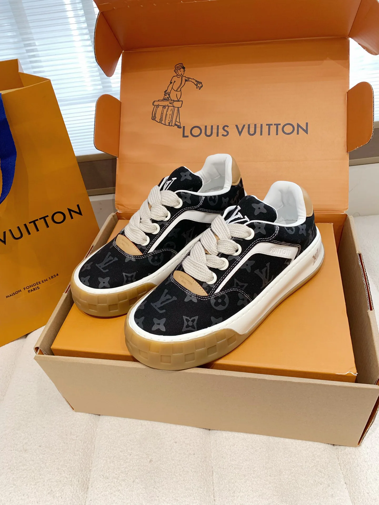 Кеды Женские Louis Vuitton 13183744