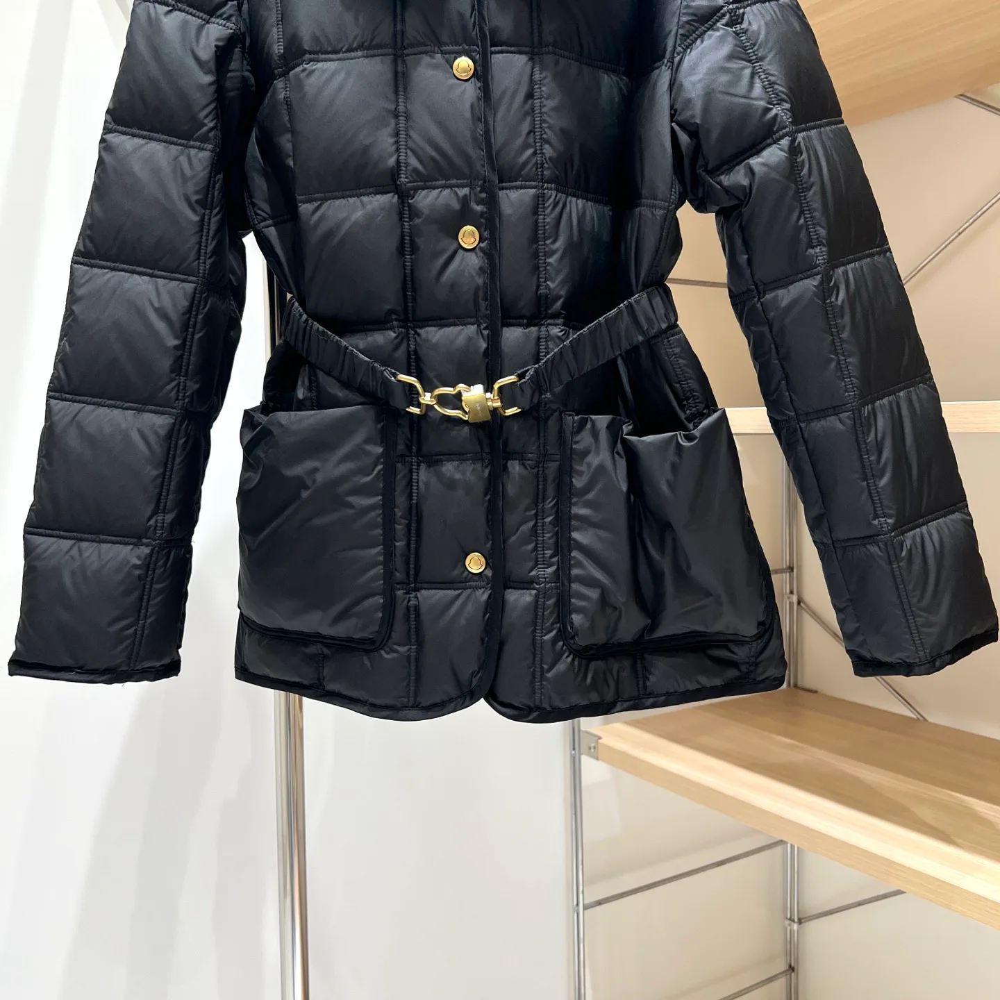 Куртки И Пуховики Женские Moncler 18036513