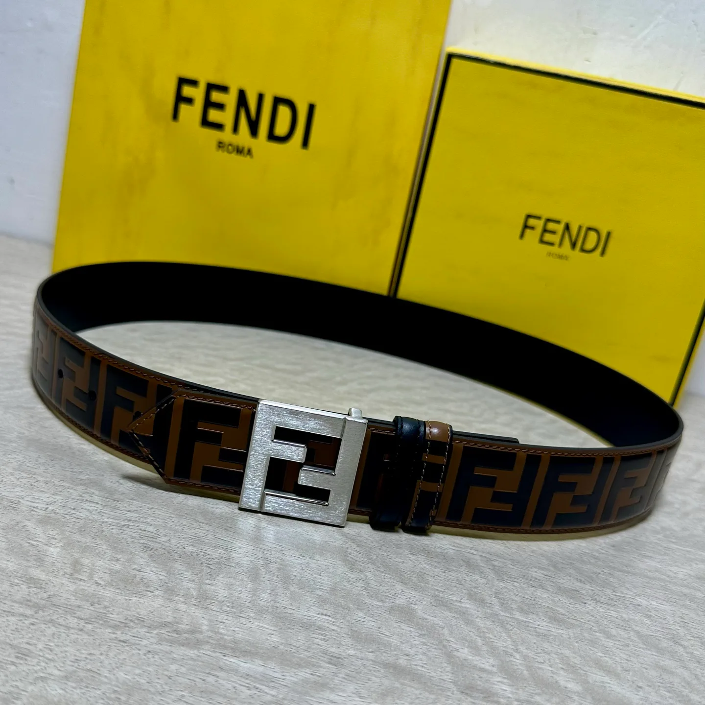 Ремни Fendi 17926195