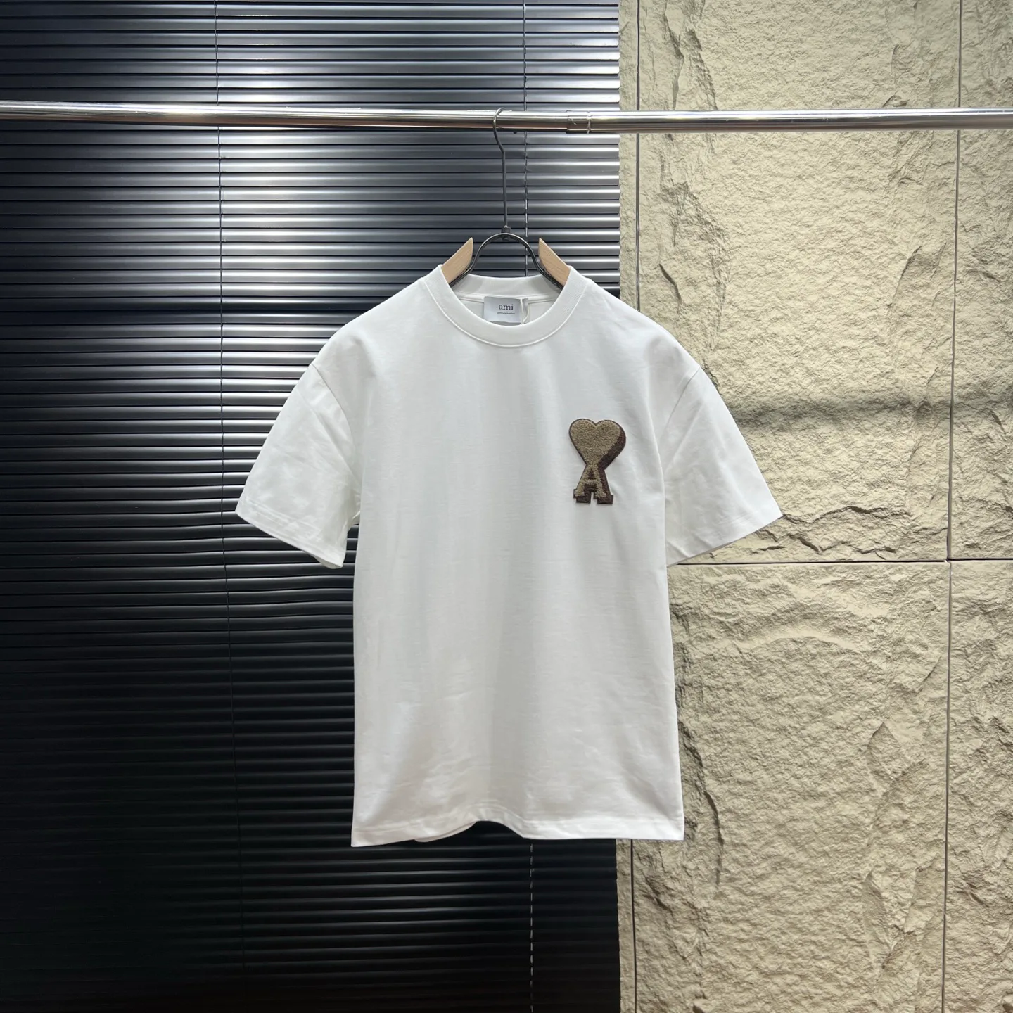 Футболки Женские Ami Paris 11688535