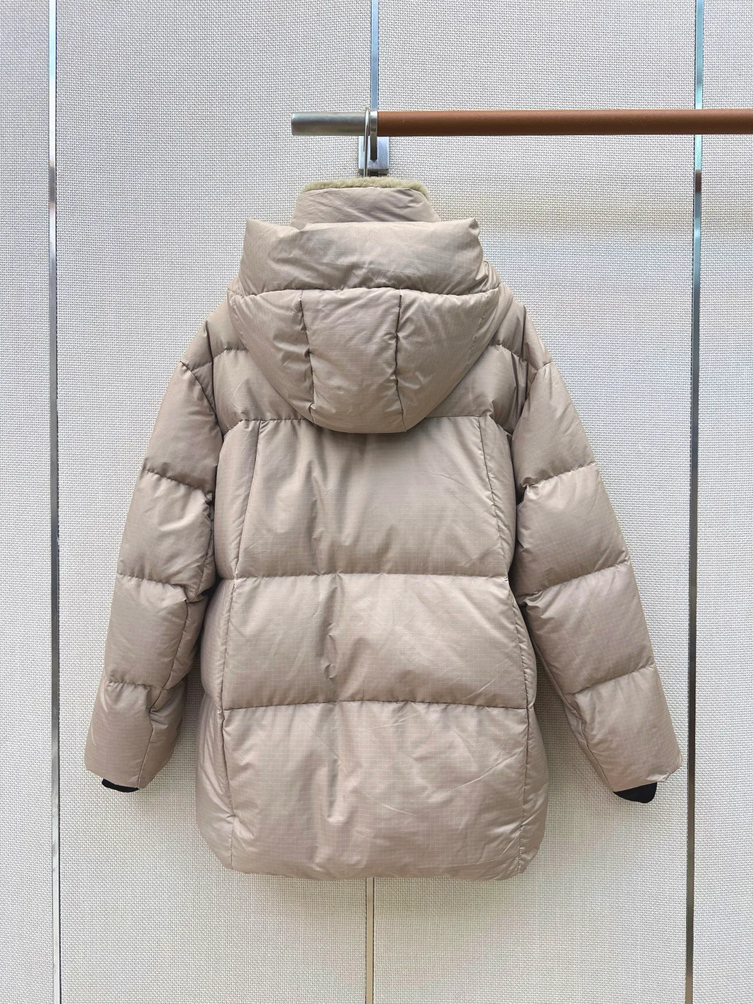 Куртки И Пуховики Женские Prada 18094553