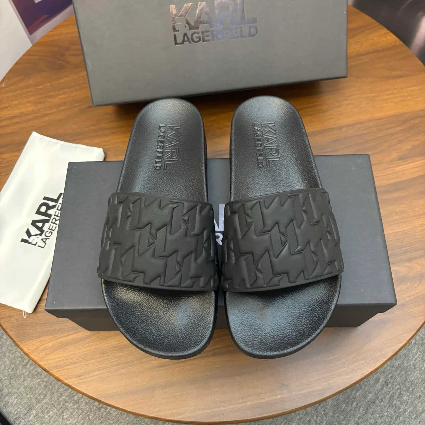 Шлепанцы Женские Karl Lagerfeld 11001542