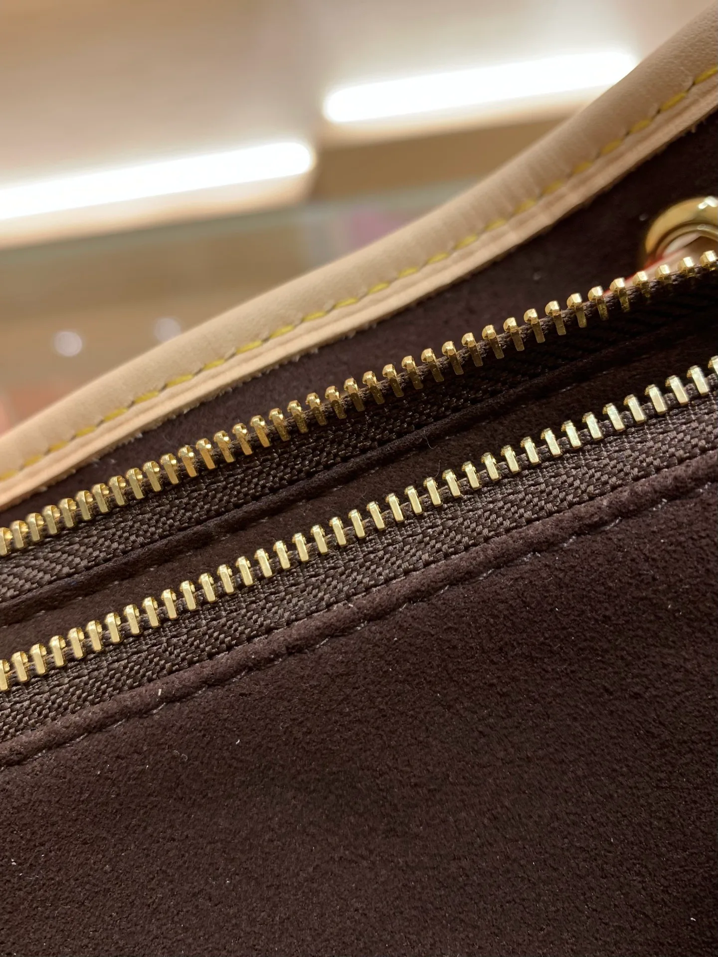 Классические Сумки Женские Louis Vuitton 17303176