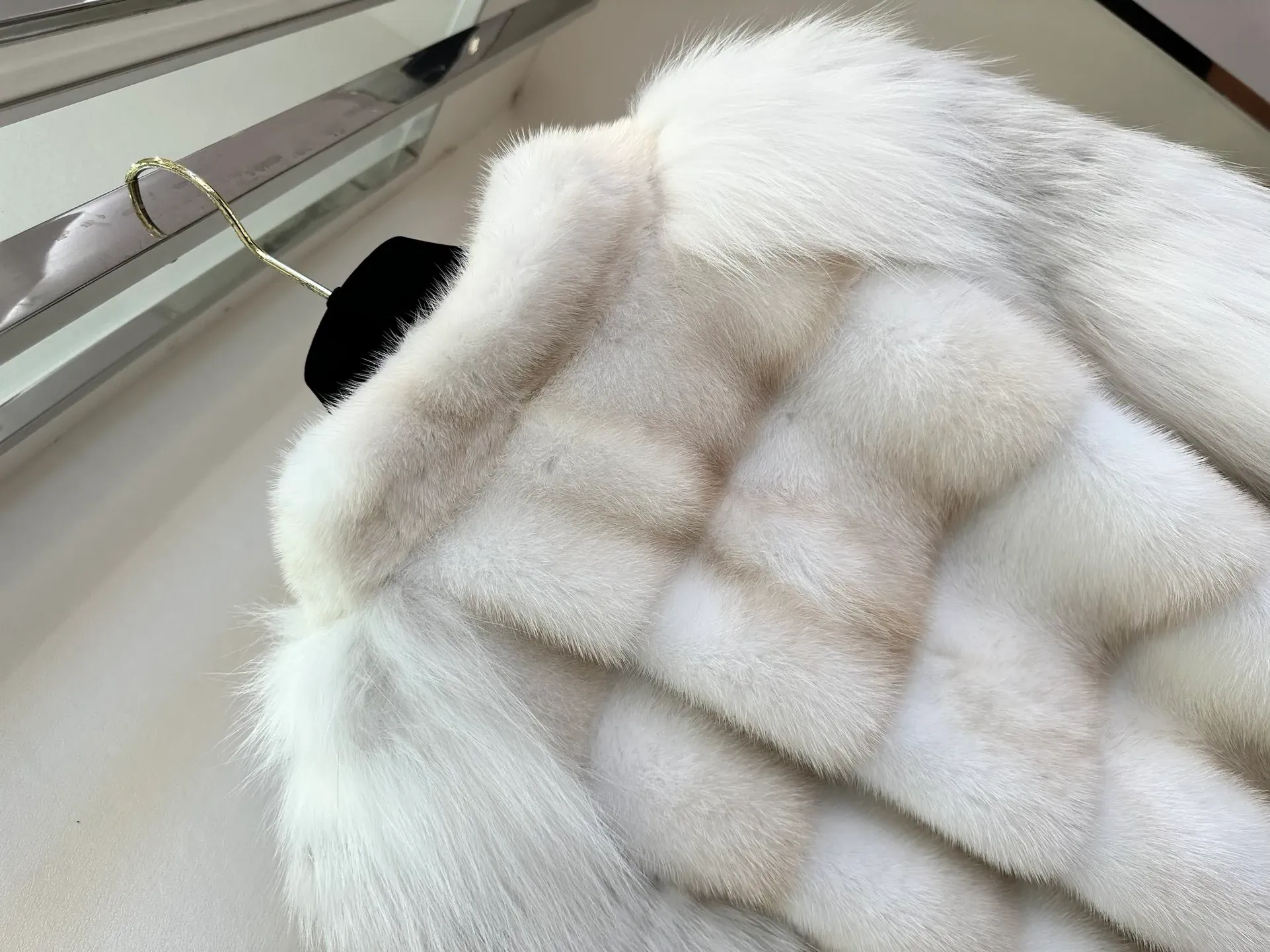 Шубы Женские Christian Dior 990625