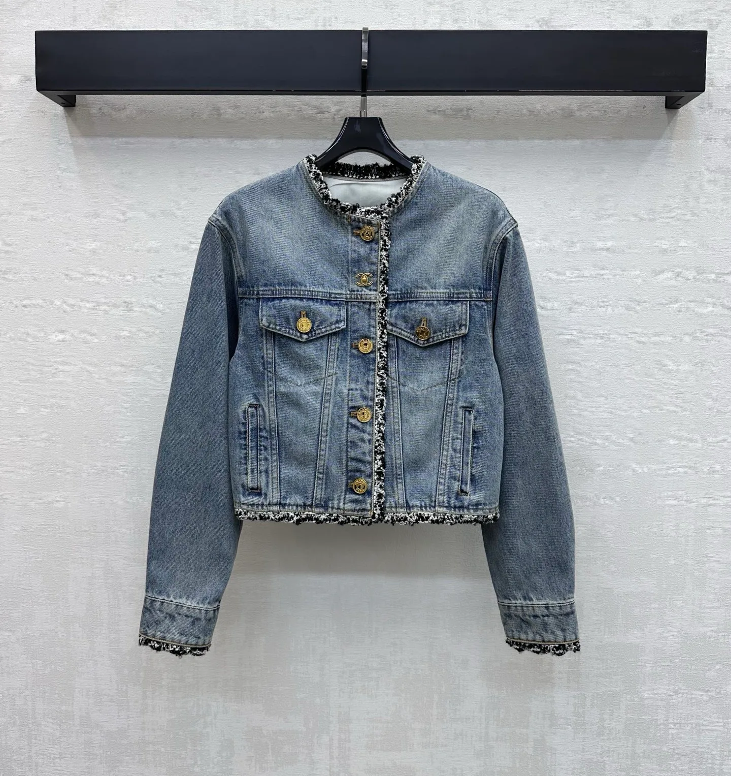 Жакеты Женские Chanel 11910698