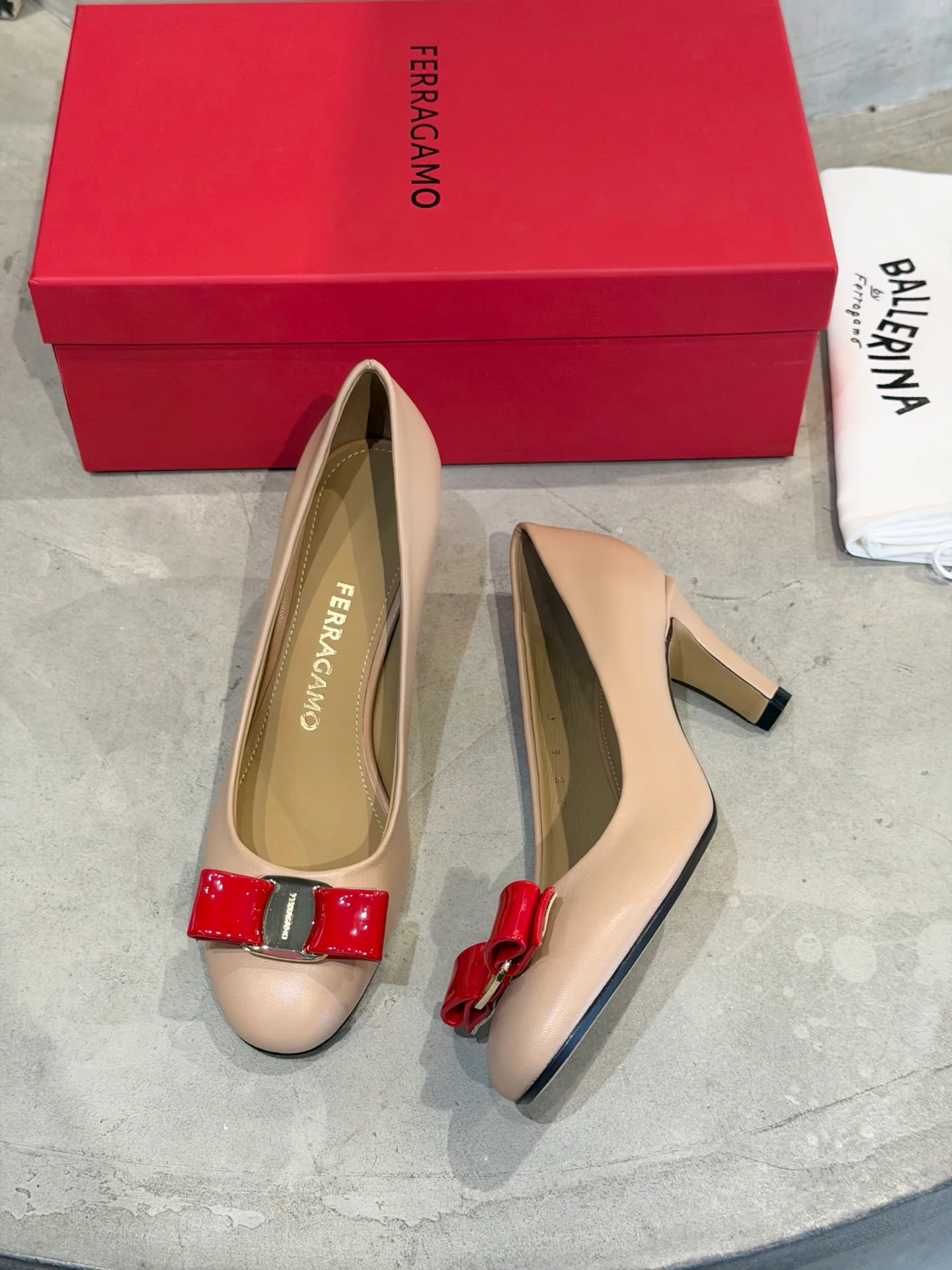 Туфли Женские Salvatore Ferragamo 20153161