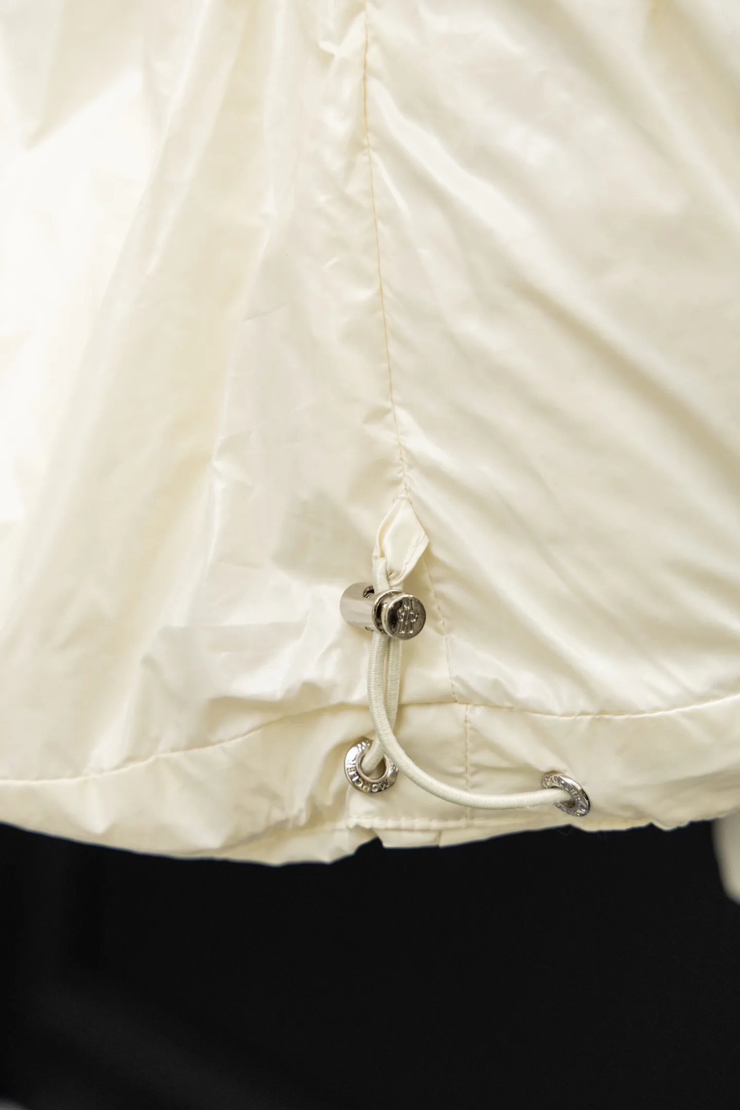 Куртки И Пуховики Женские Moncler 18507208