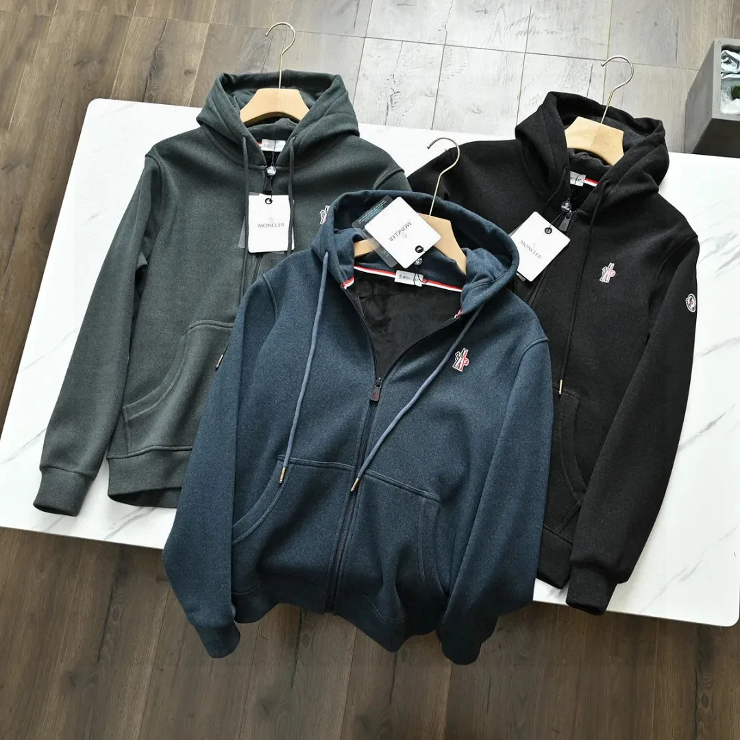 Куртки И Пуховики Мужские Moncler 1266734