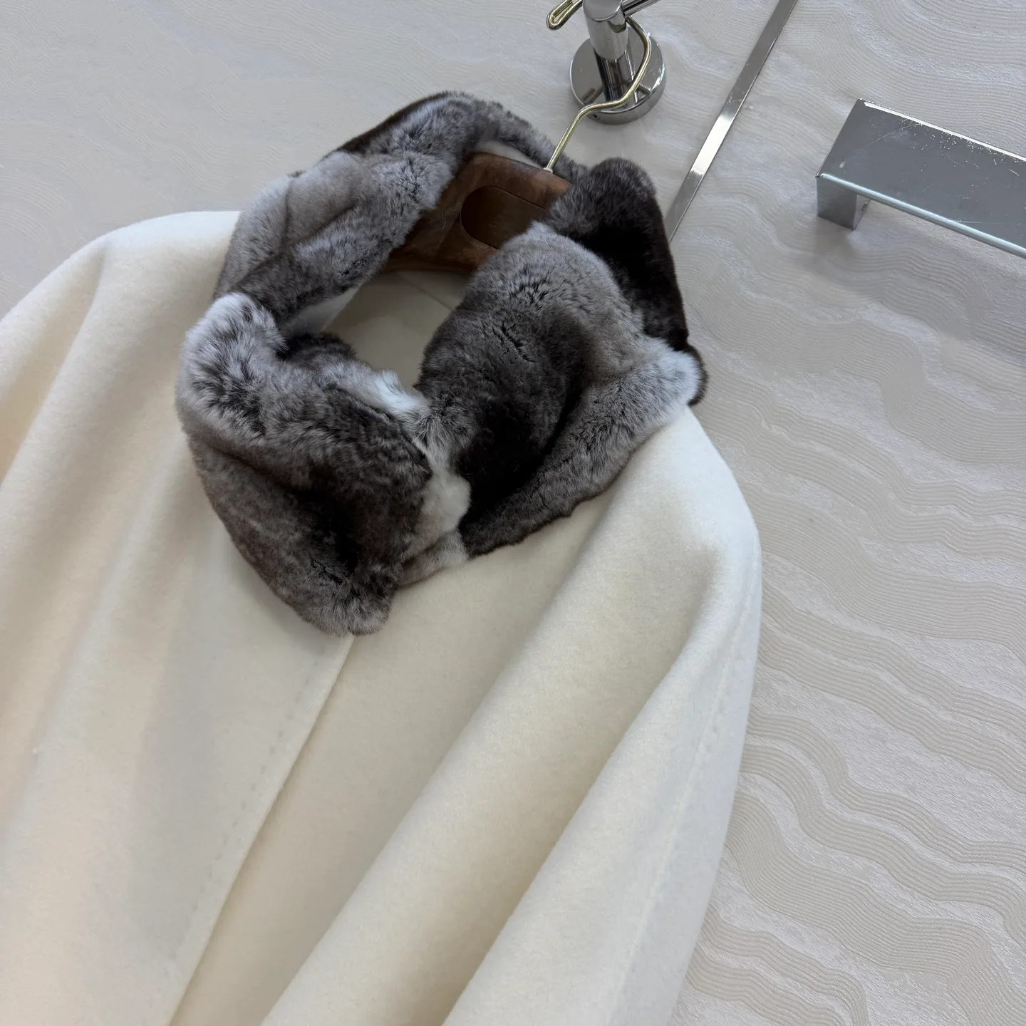 Пальто Женские Loro Piana 18601557