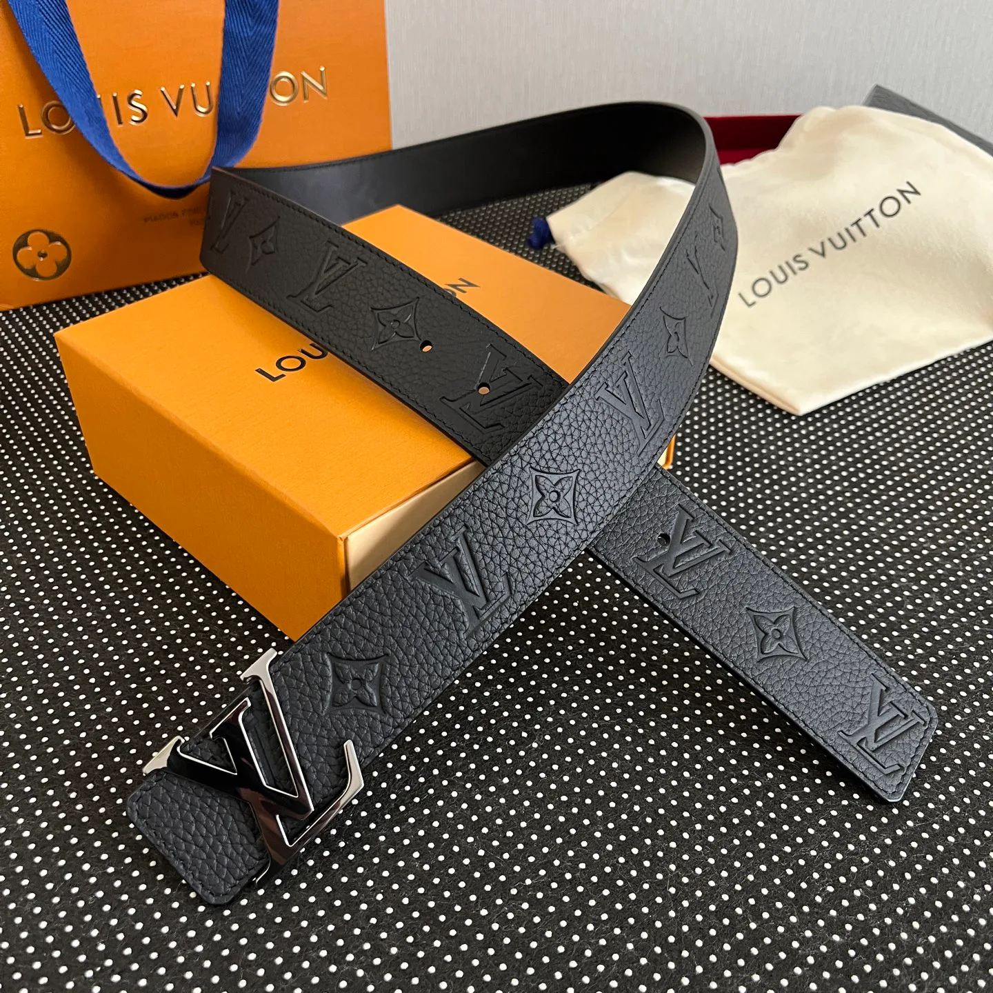Ремни Louis Vuitton 365770