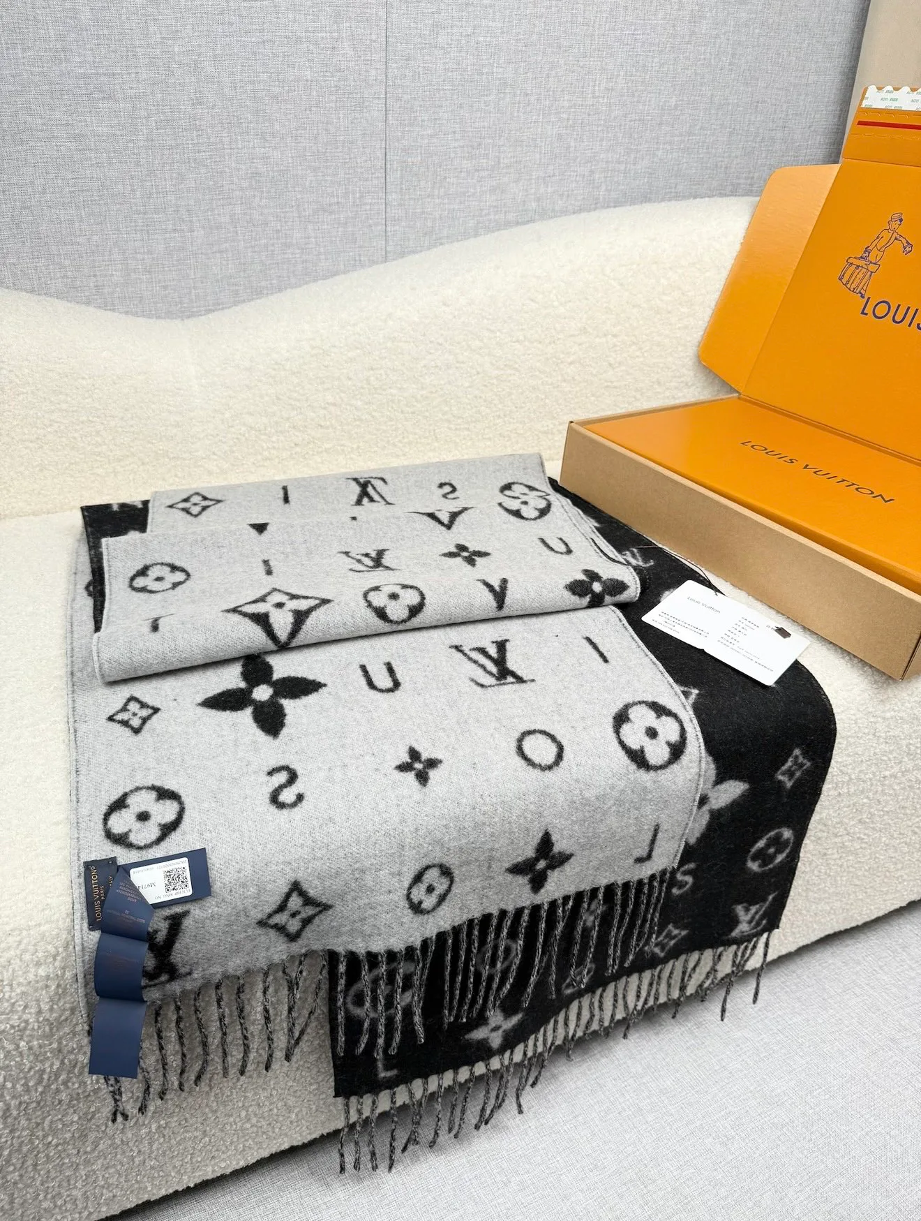 Шарфы Louis Vuitton 386926