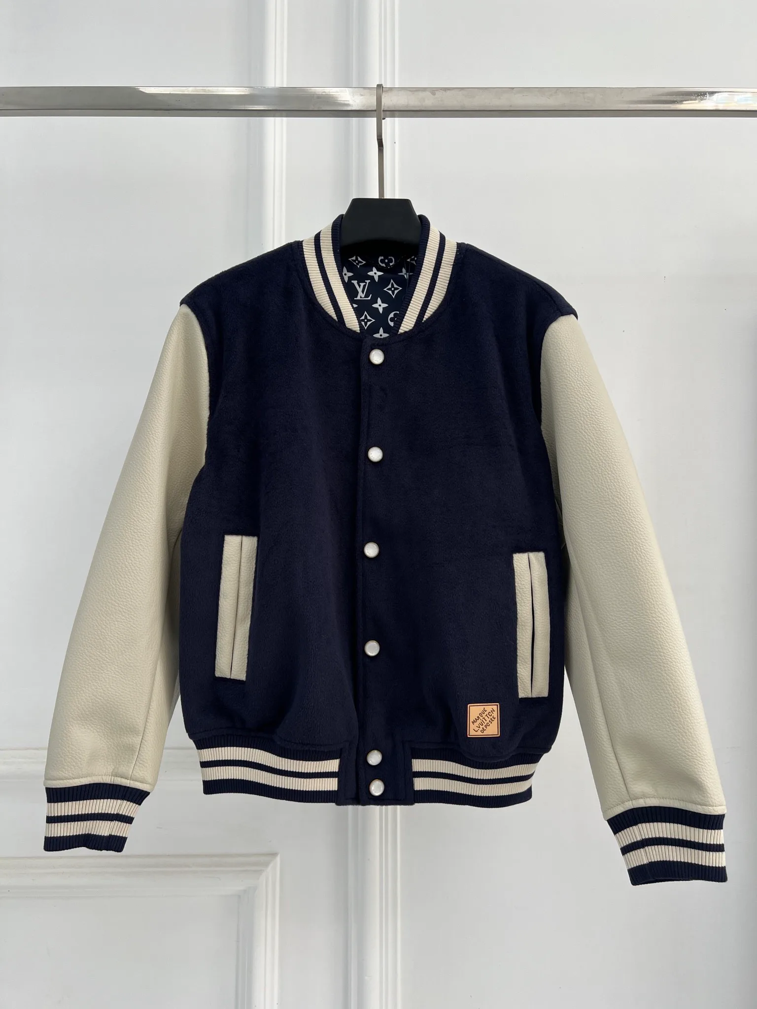 Жакеты Женские Louis Vuitton 12842503