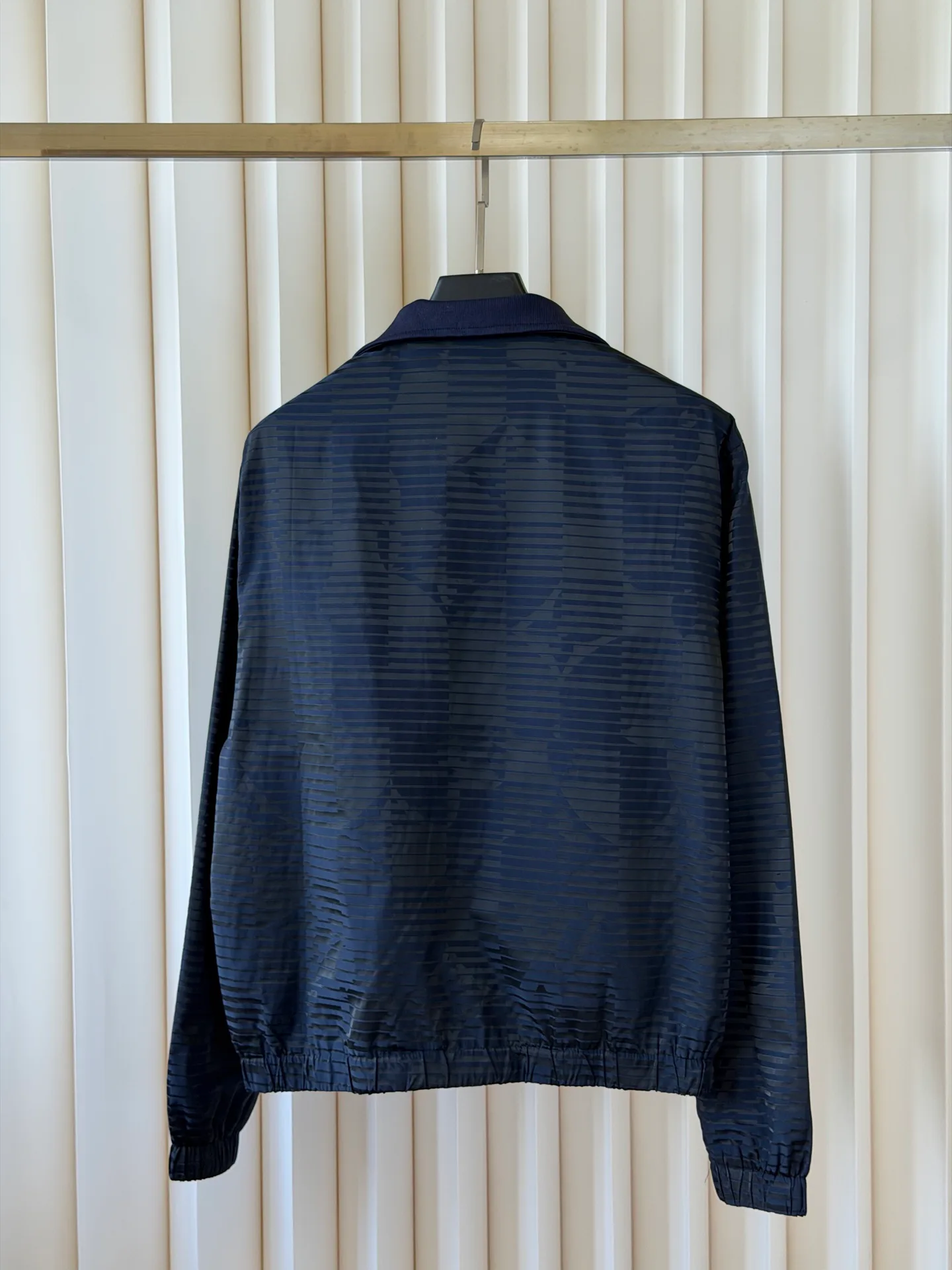 Куртки И Пуховики Женские Louis Vuitton 17950099