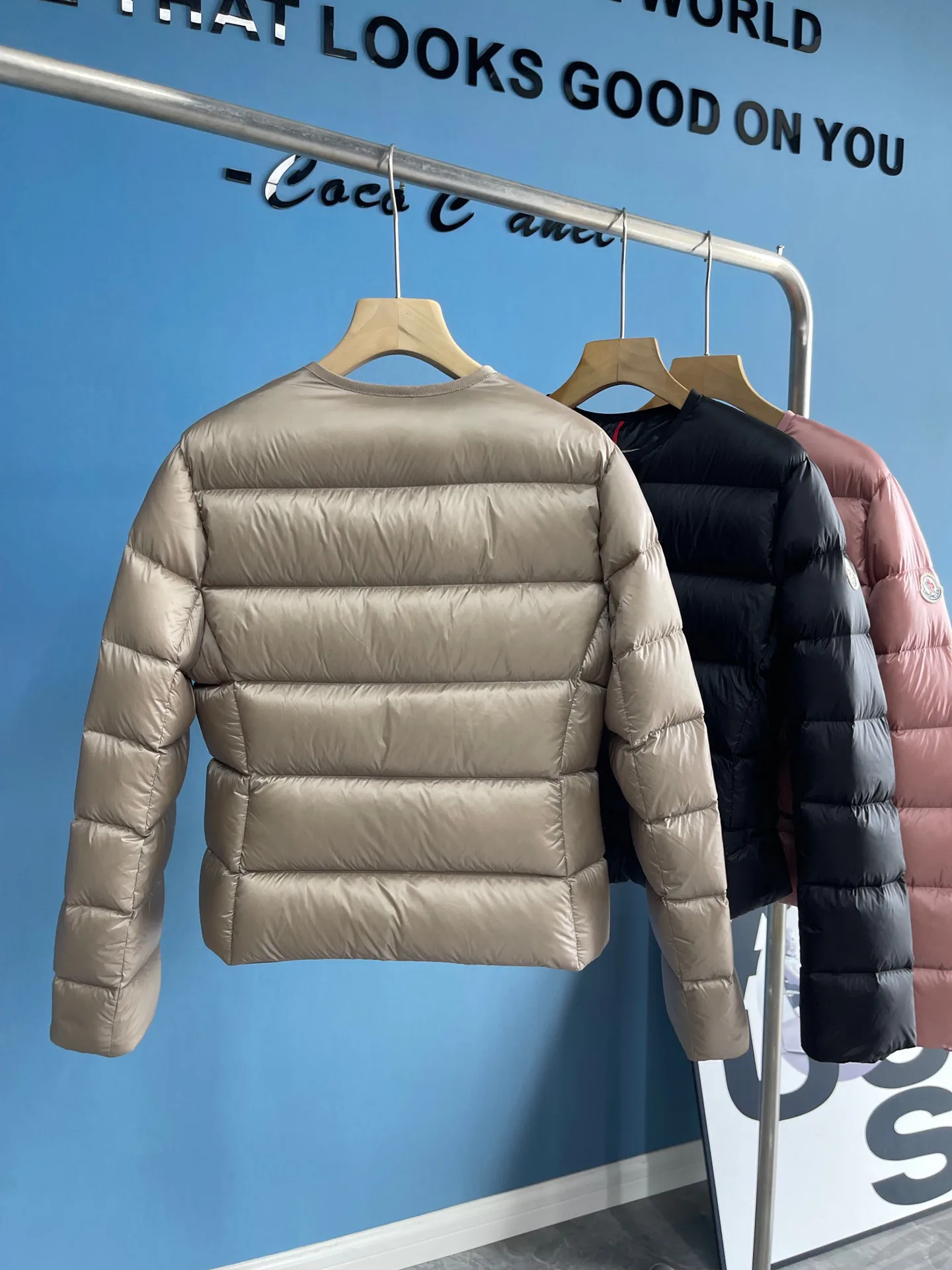 Куртки И Пуховики Женские Moncler 18188927