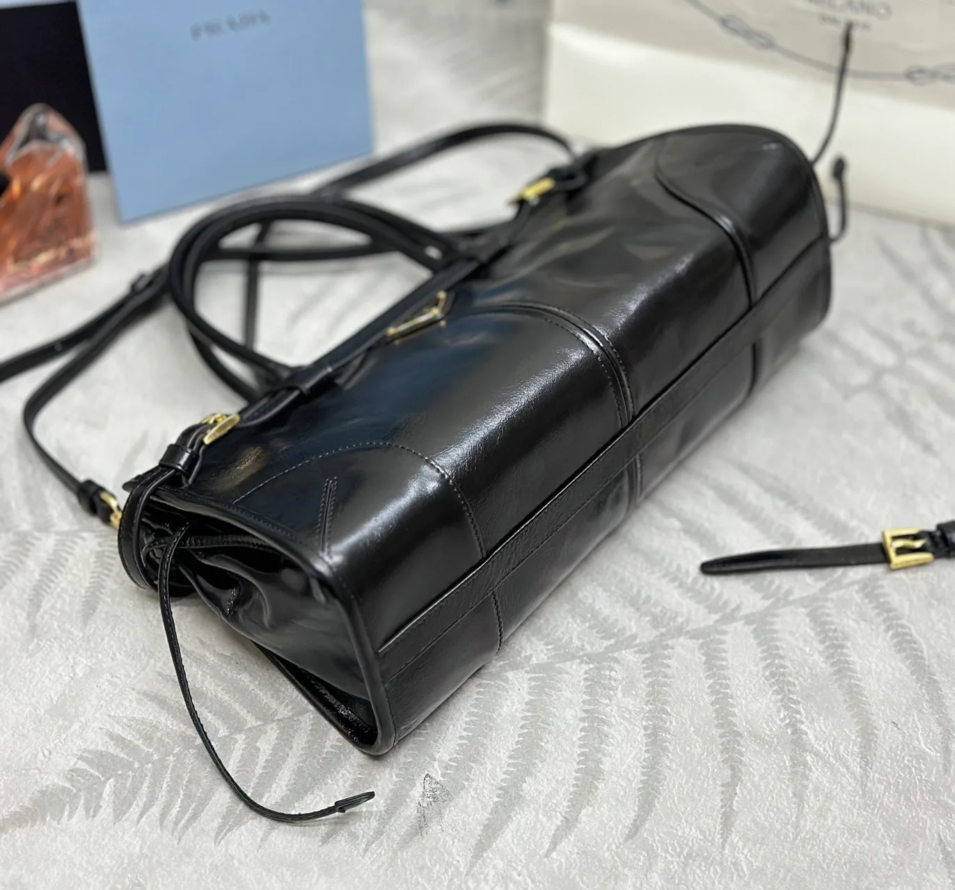 Классические Сумки Женские Prada 11462513