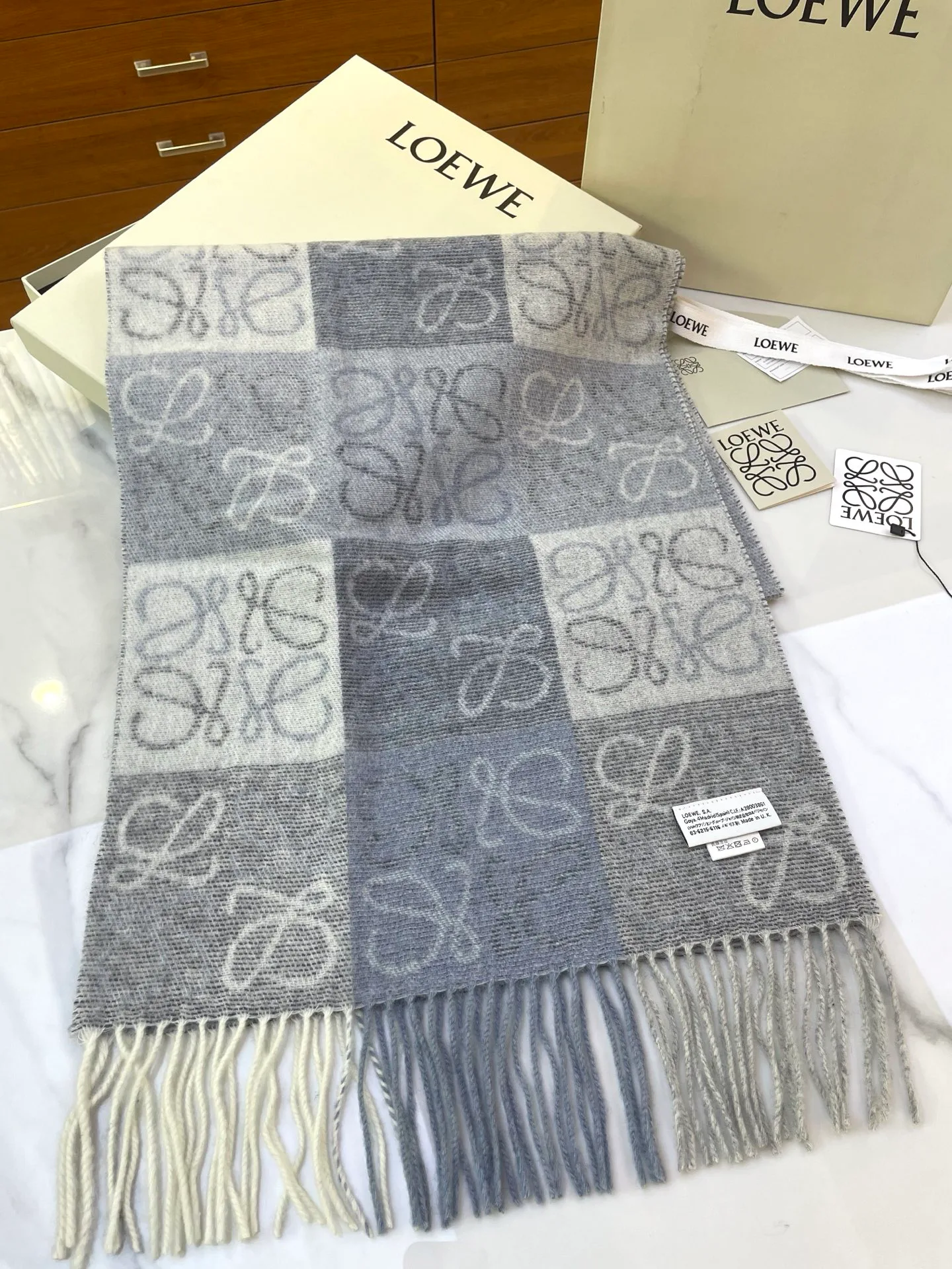 Шарфы Loewe 76739