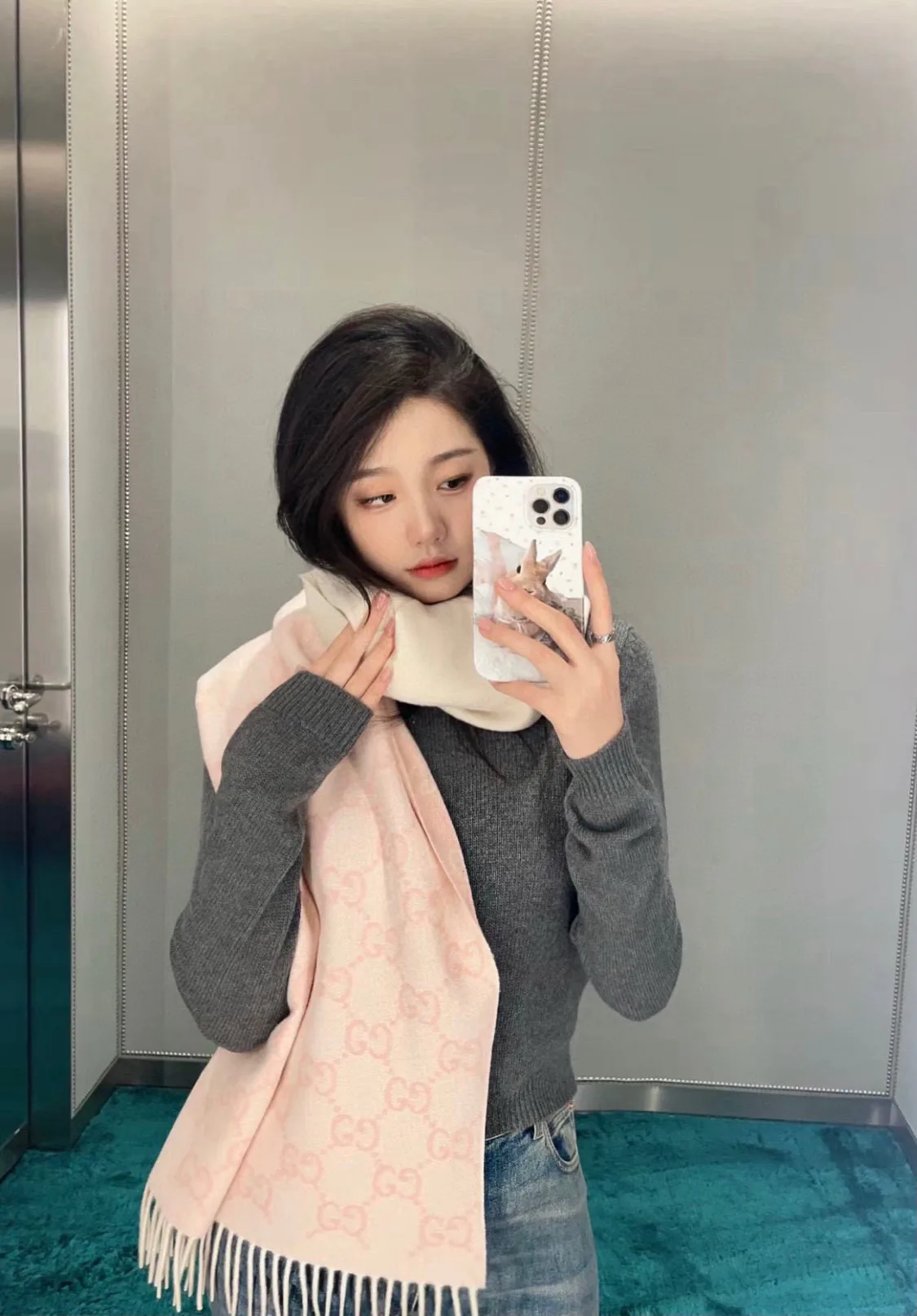 Шарфы Gucci 832123