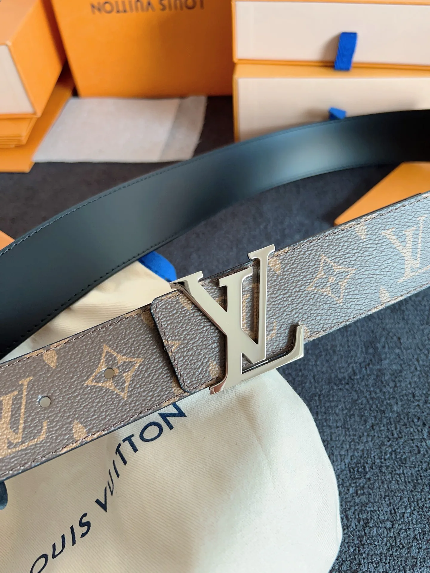 Ремни Louis Vuitton 6547