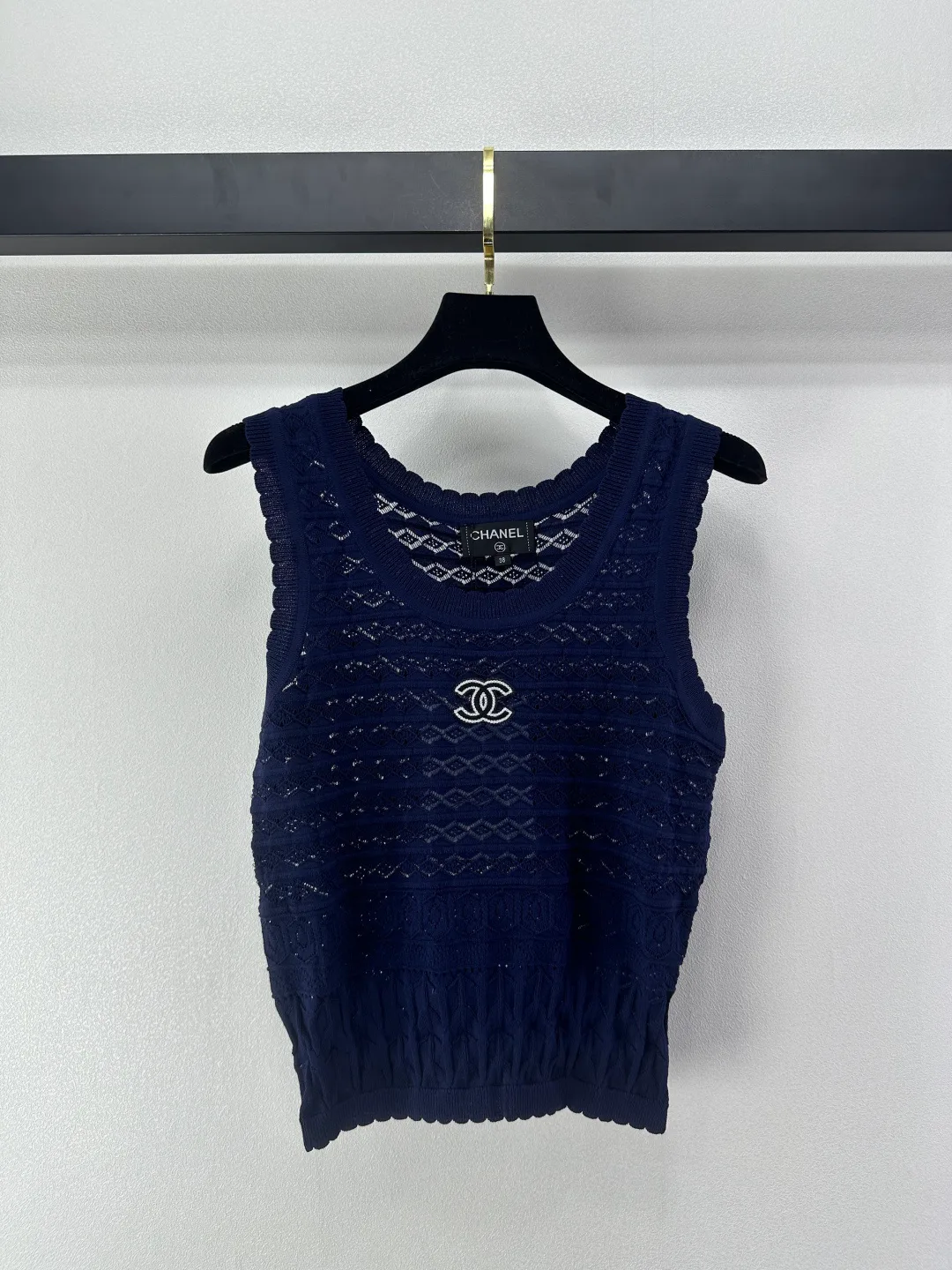 Жилеты Женские Chanel 11342830