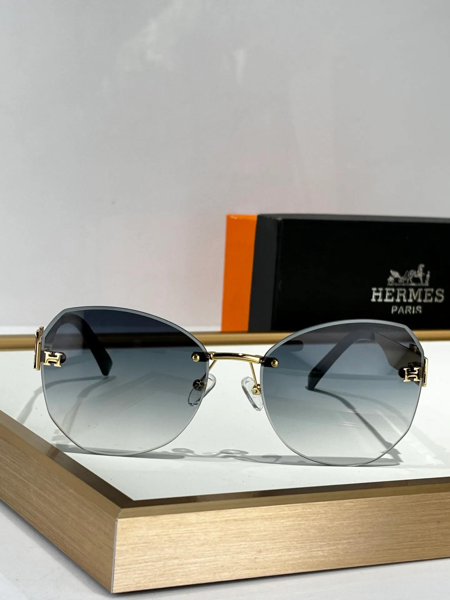 Очки Hermes 11331036