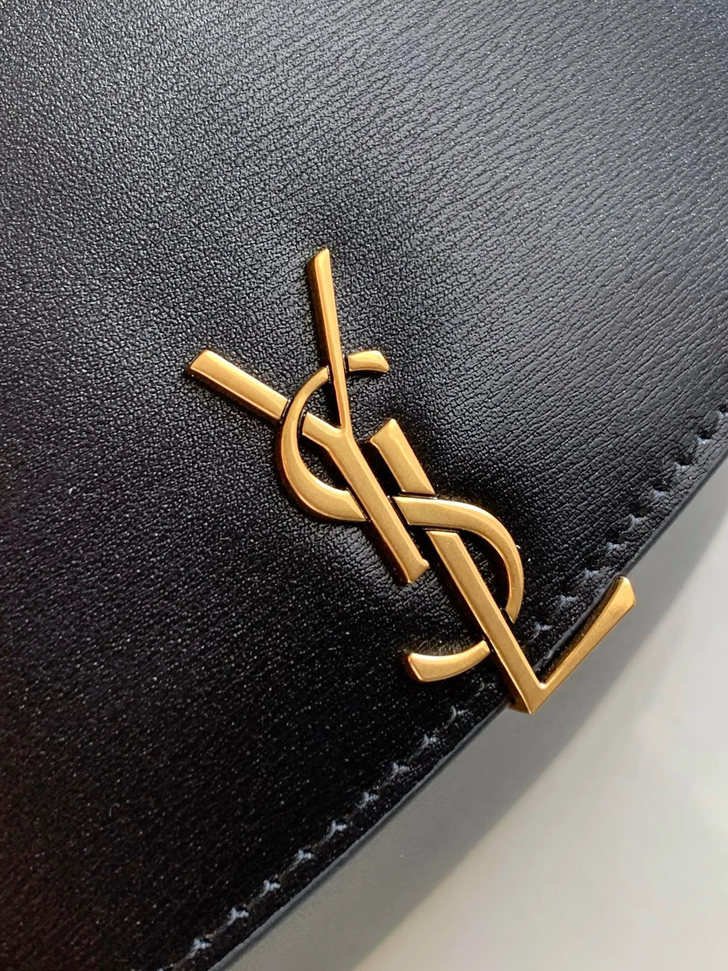 Сумки На Ремне Женские Saint Laurent 11309784