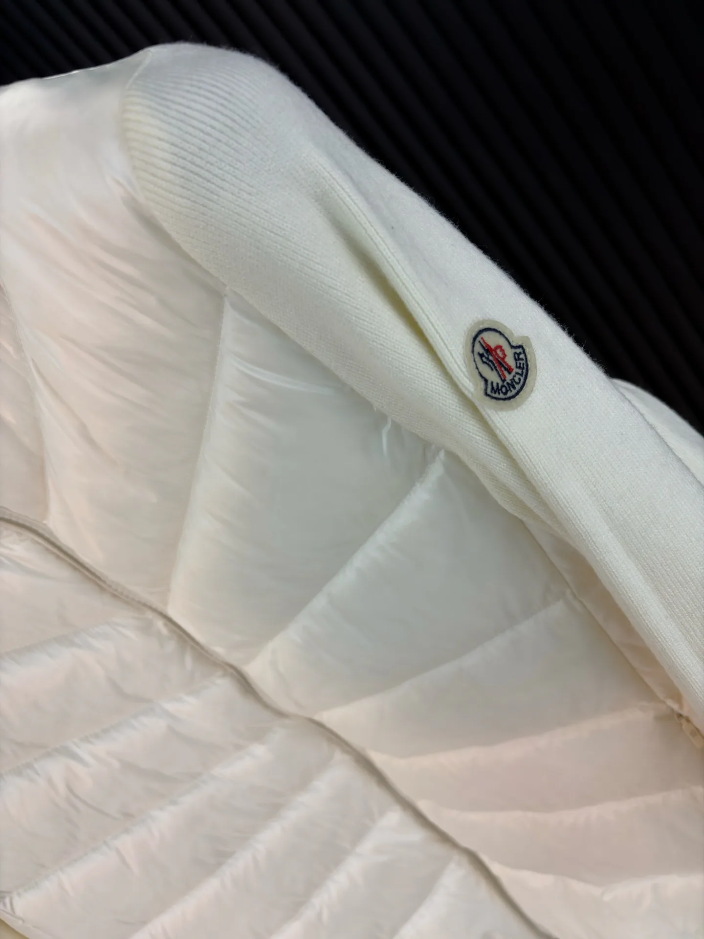 Куртки И Пуховики Женские Moncler 18529857