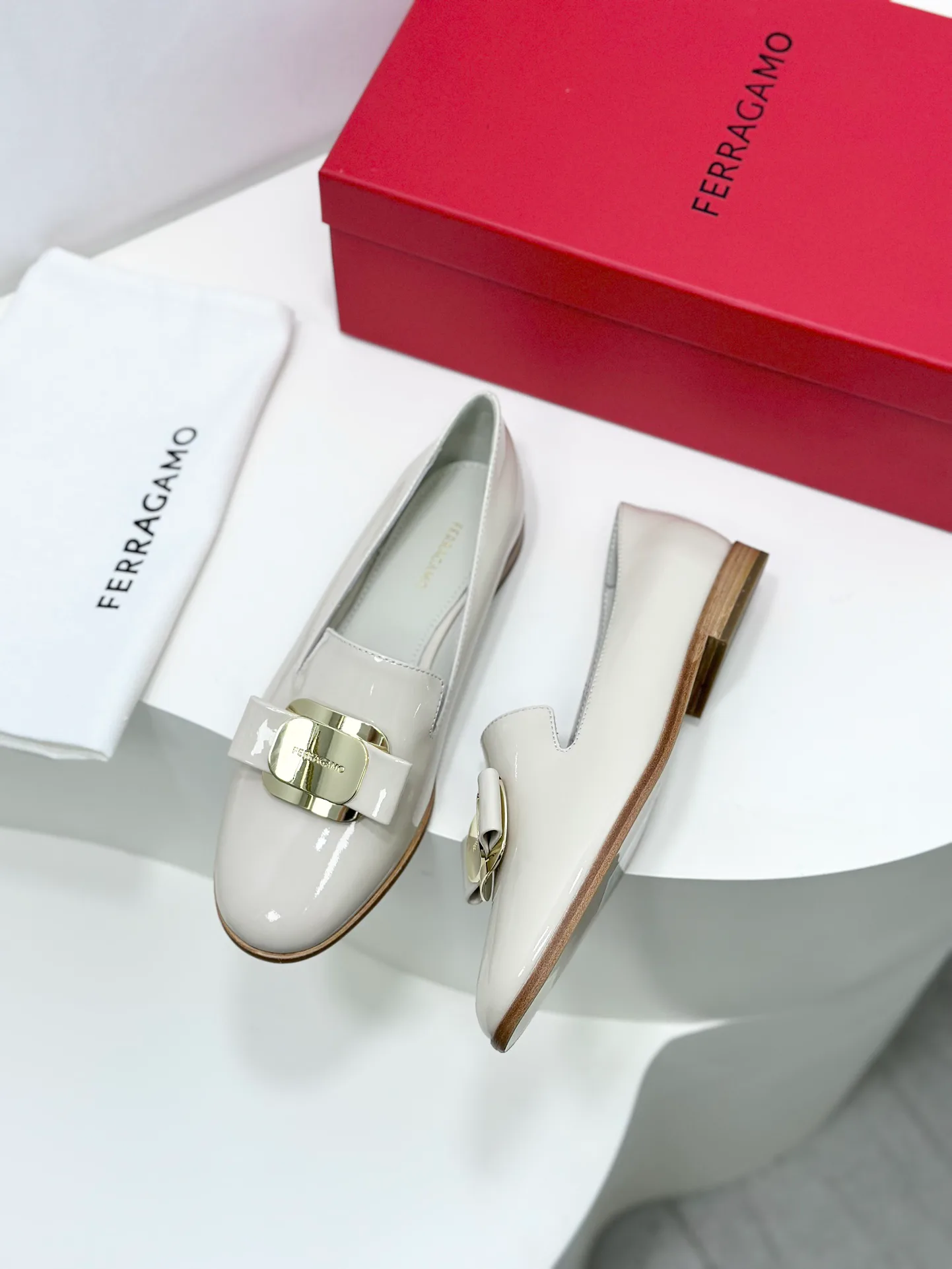 Лоферы Женские Fendi 31064