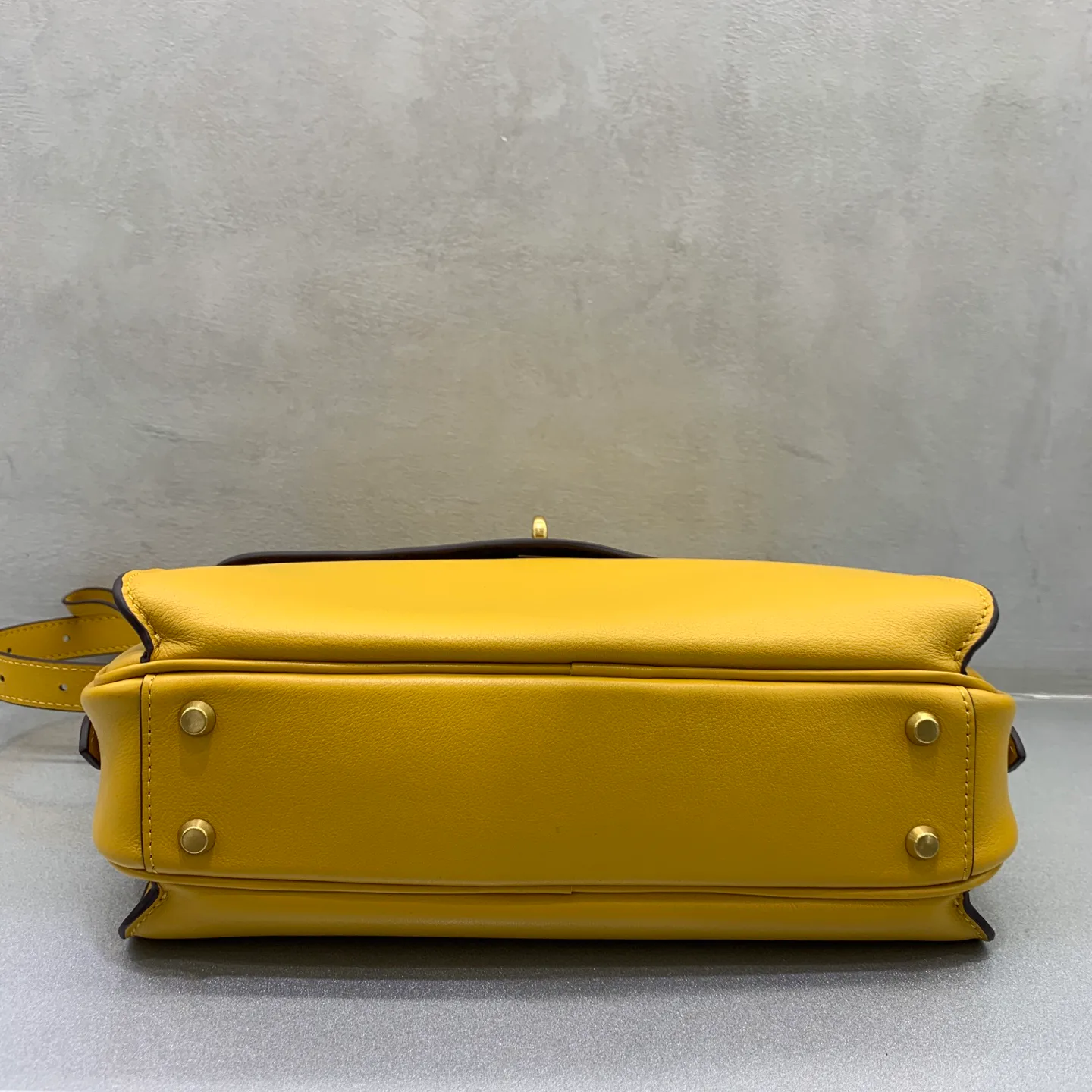 Классические Сумки Женские Balenciaga 16862743