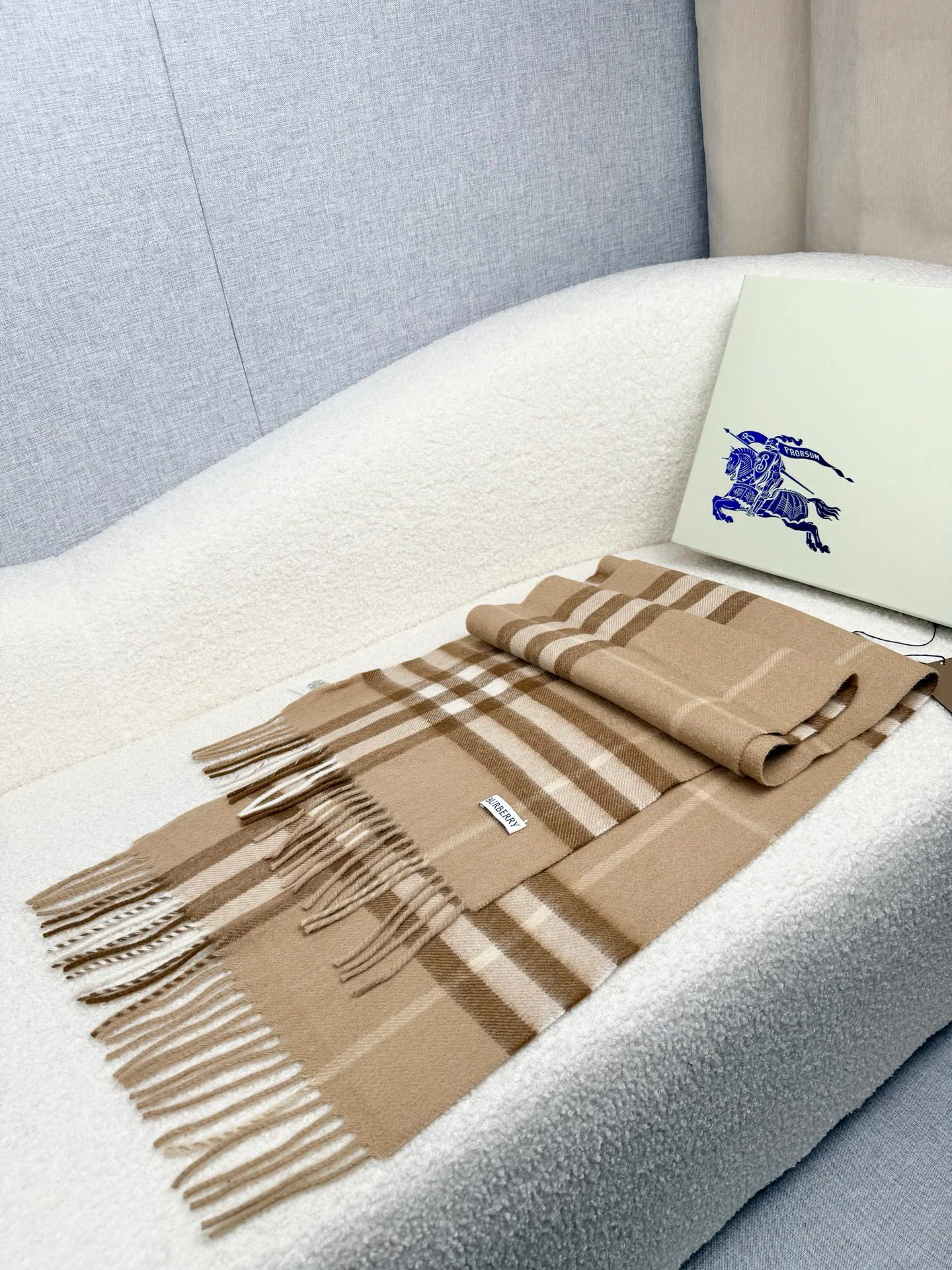 Шарфы Burberry 4516071