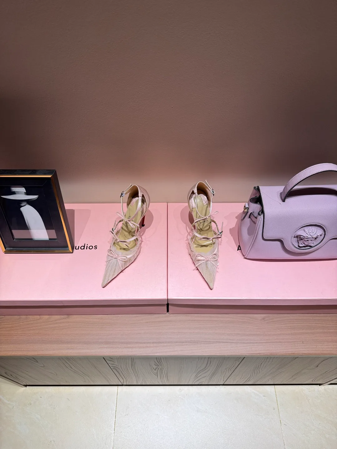 Туфли Женские Christian Louboutin 4743786