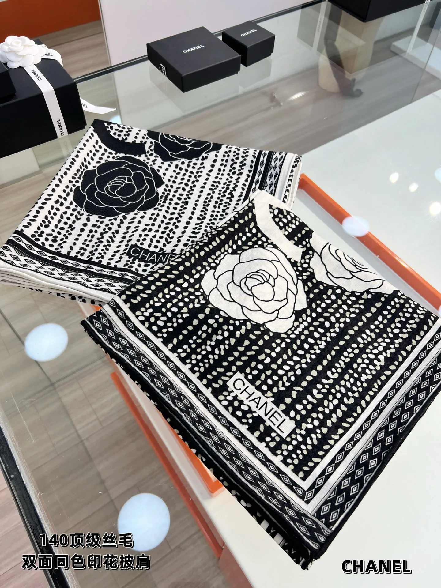 Платки Chanel 18468948