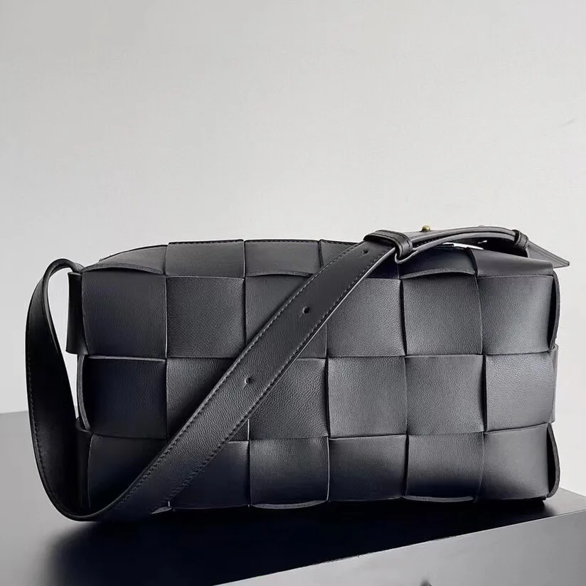 Сумки На Ремне Женские Bottega Veneta 11922461
