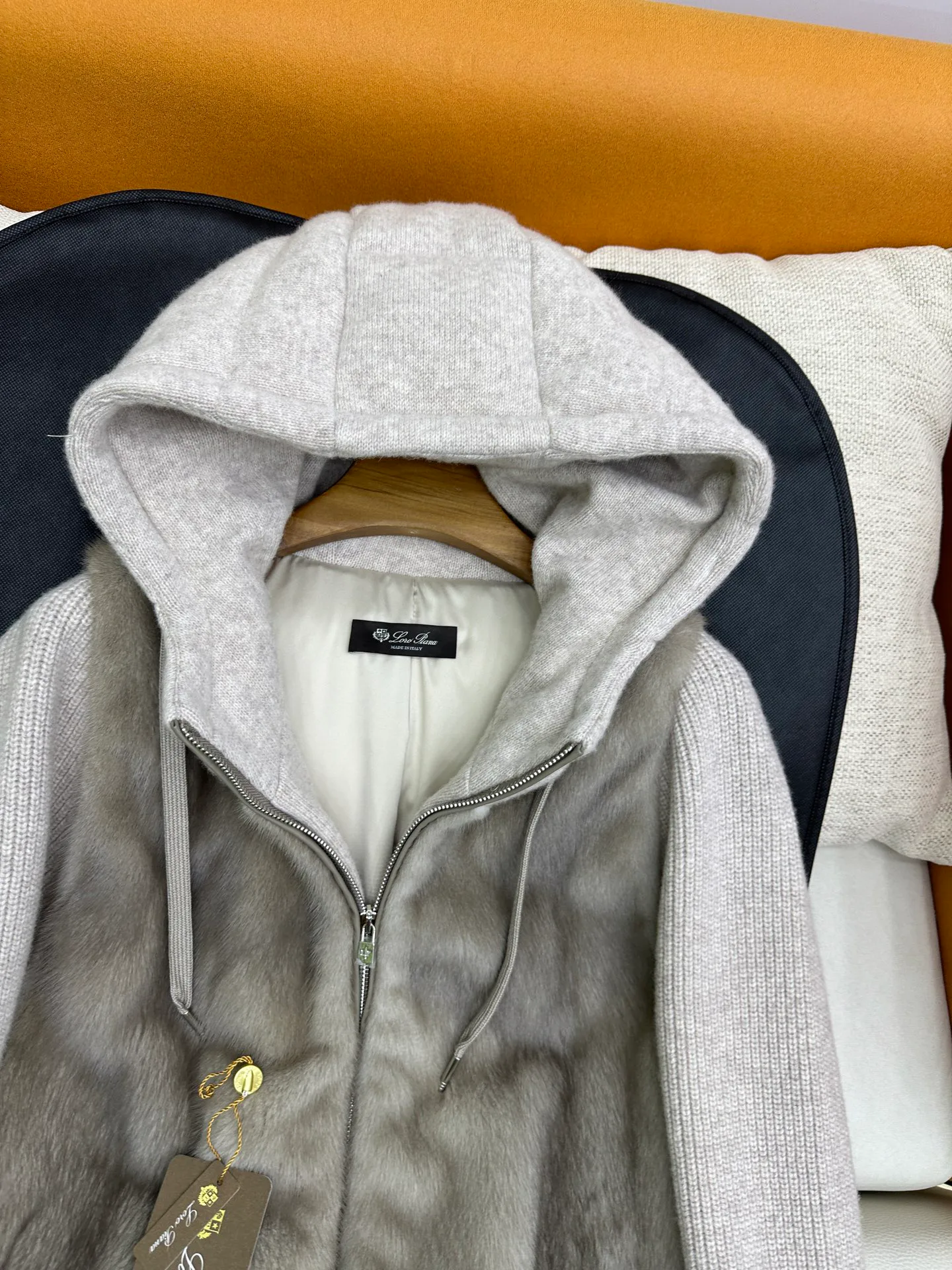 Куртки И Пуховики Женские Loro Piana 182269