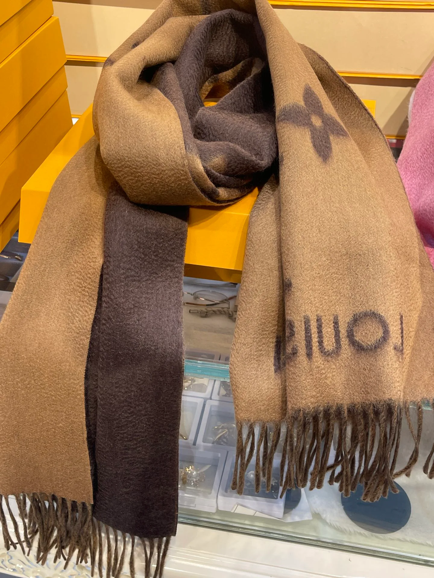 Шарфы Louis Vuitton 1437099