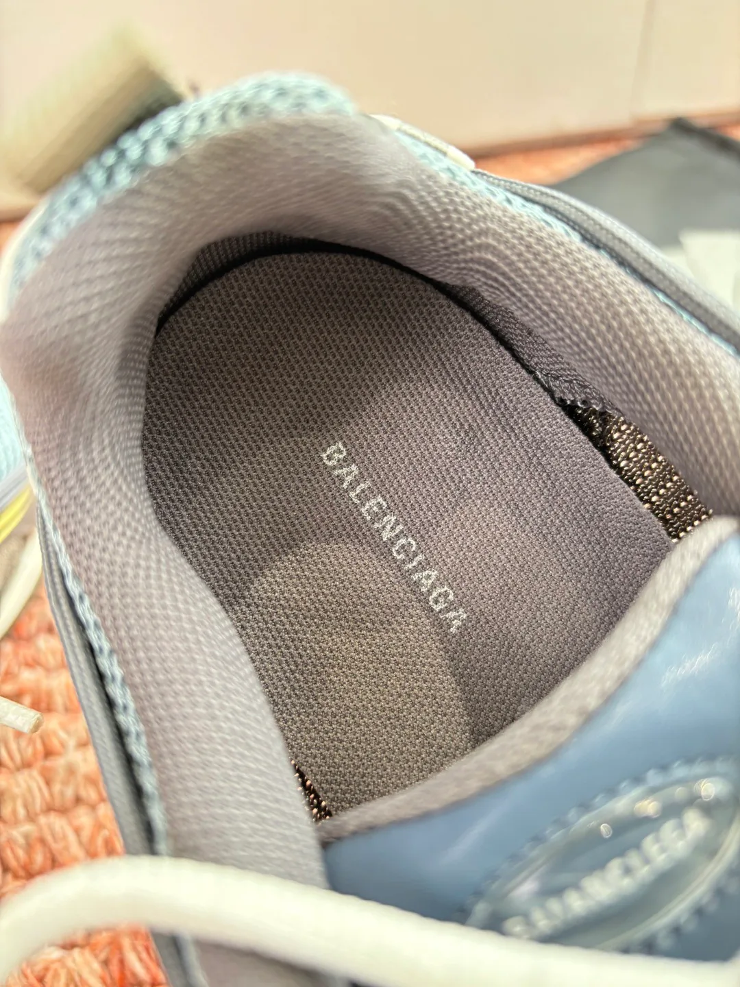 Кроссовки Женские Balenciaga 12128346