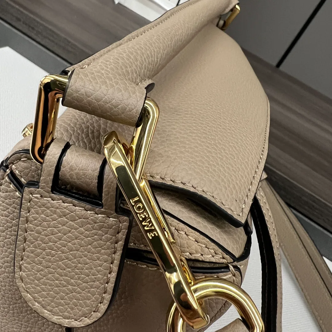 Классические Сумки Женские Loewe 11513610