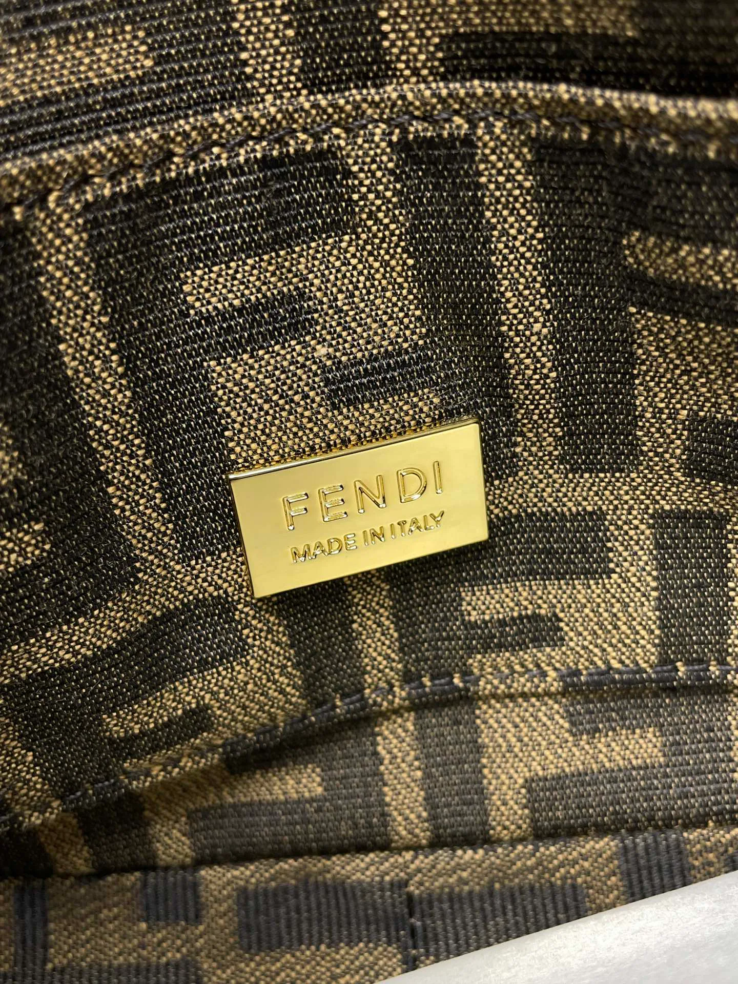 Классические Сумки Женские Fendi 13546254