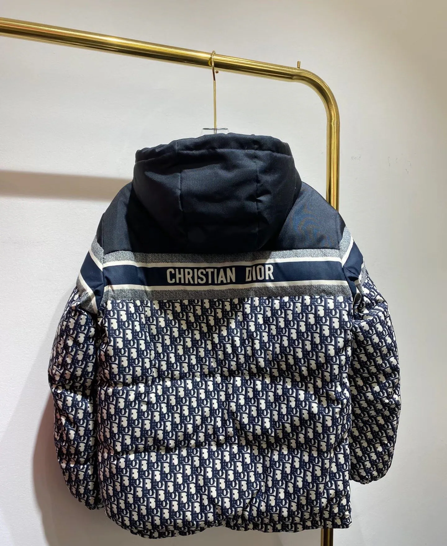 Куртки И Пуховики Женские Christian Dior 17964547
