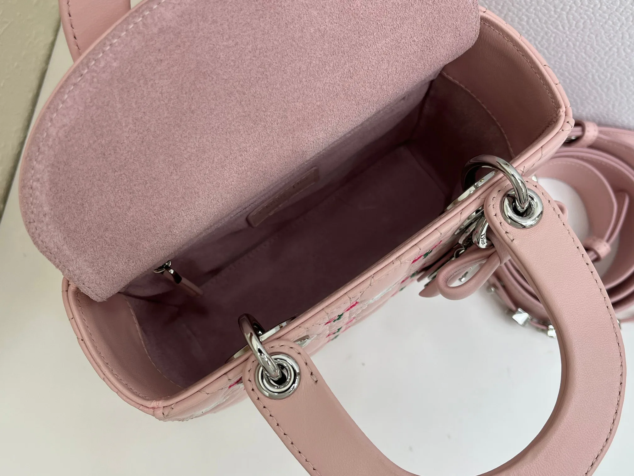 Классические Сумки Женские Christian Dior 17407068