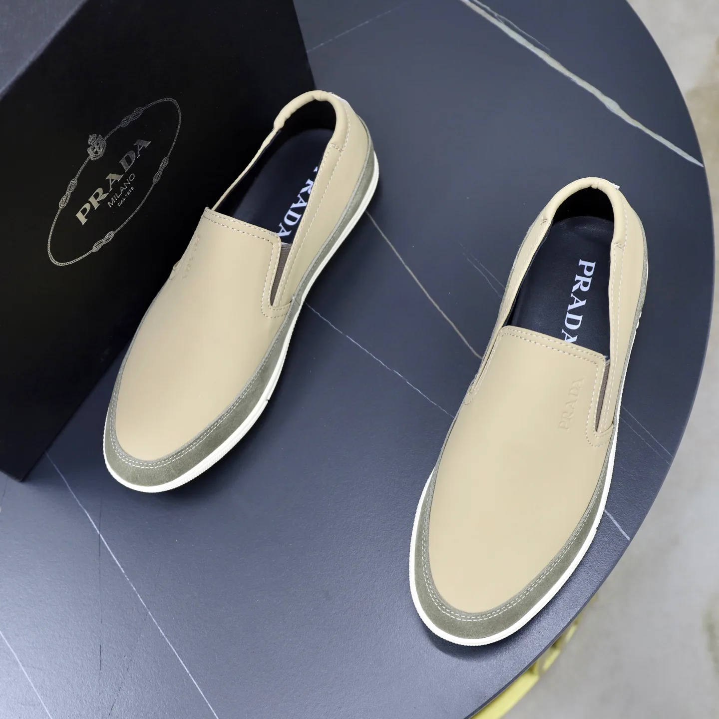 Кроссовки Мужские Prada 13563467