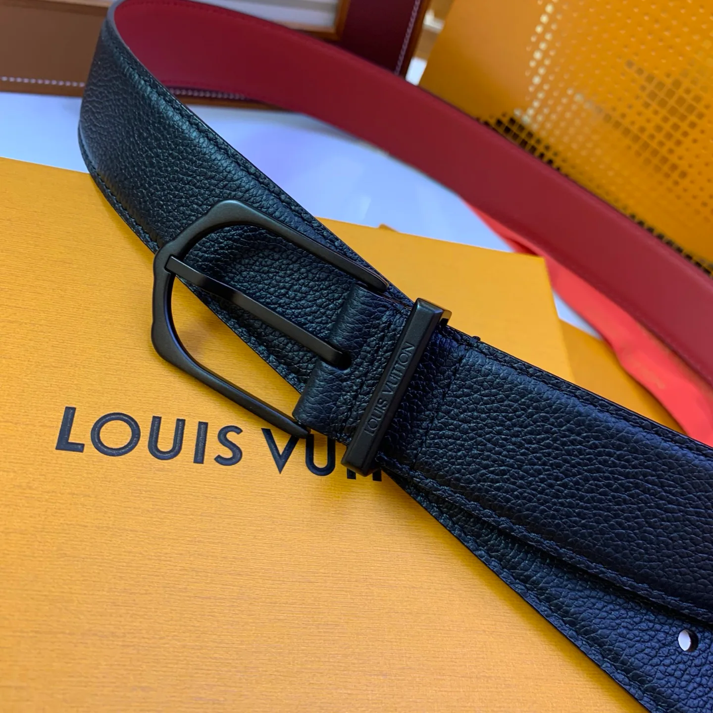 Ремни Louis Vuitton 17682165