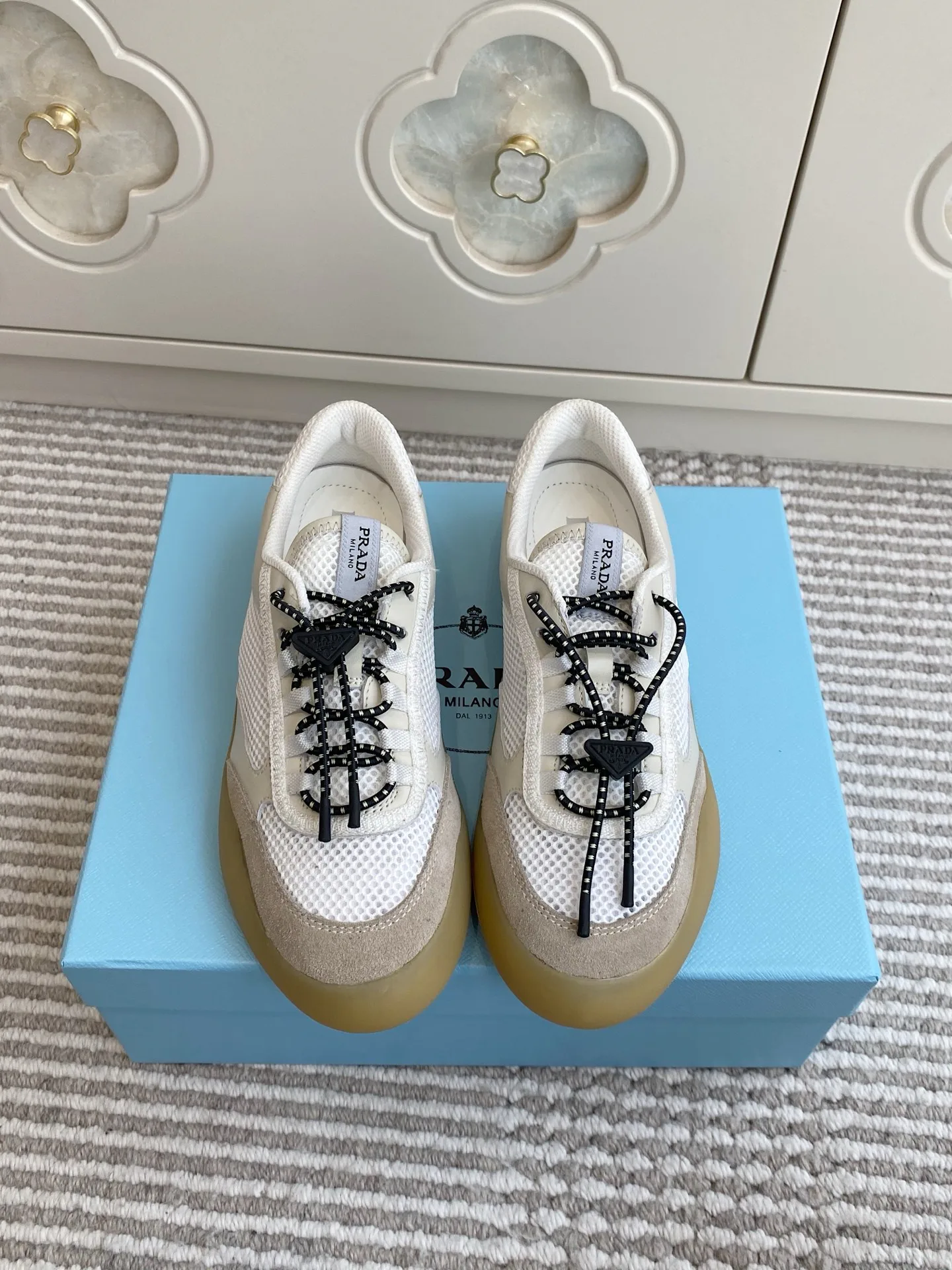 Кроссовки Женские Prada 13239507