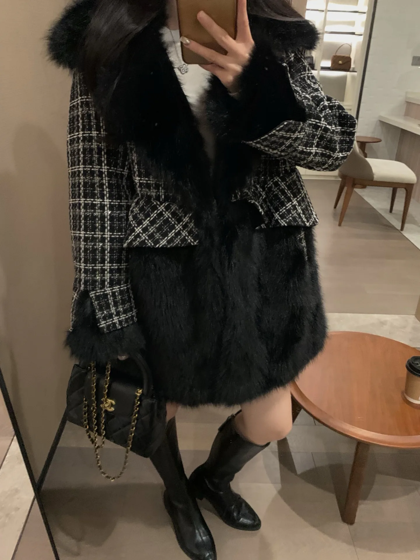 Шубы Женские Chanel 5051248