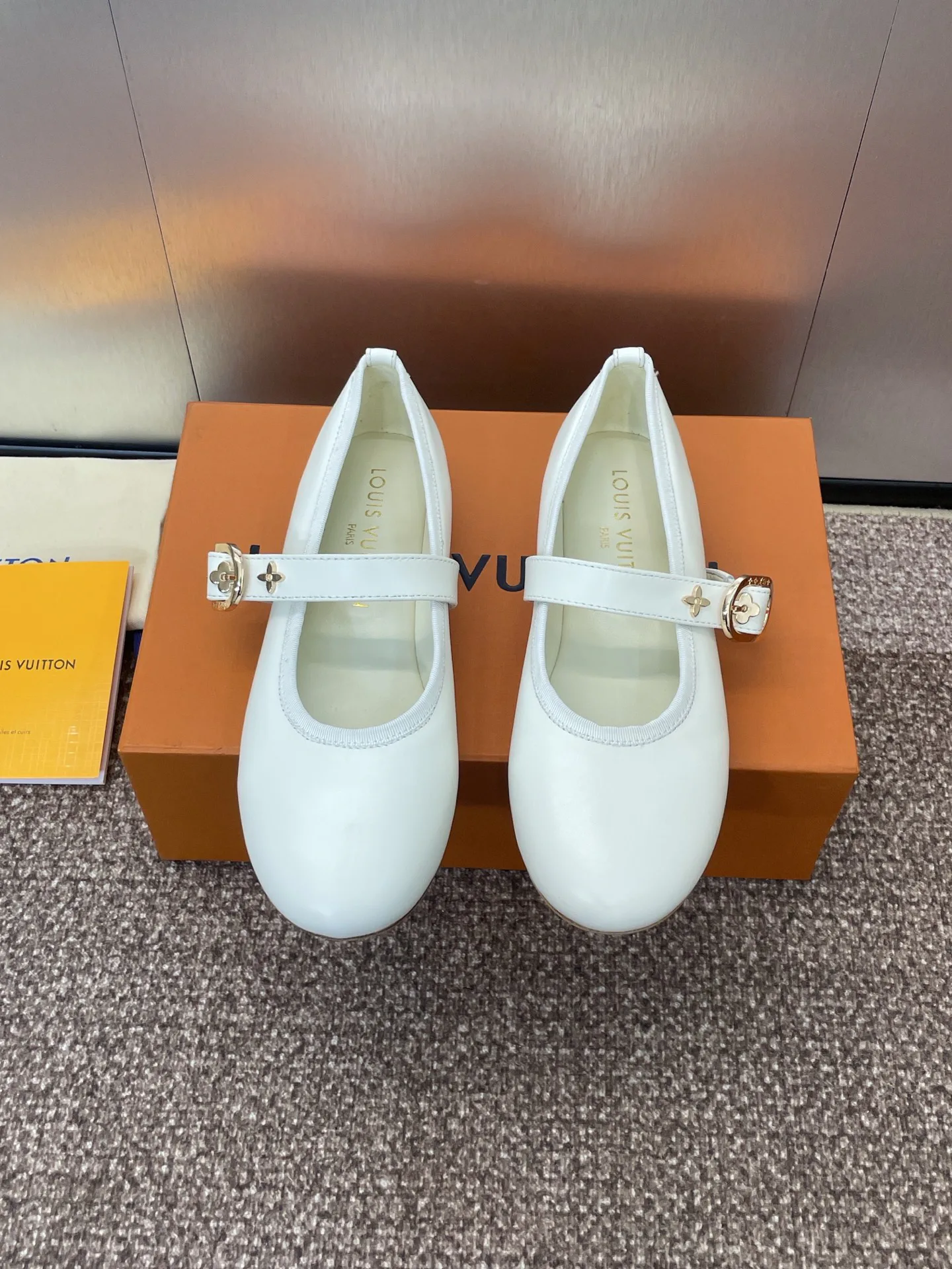 Туфли Женские Louis Vuitton 13346499